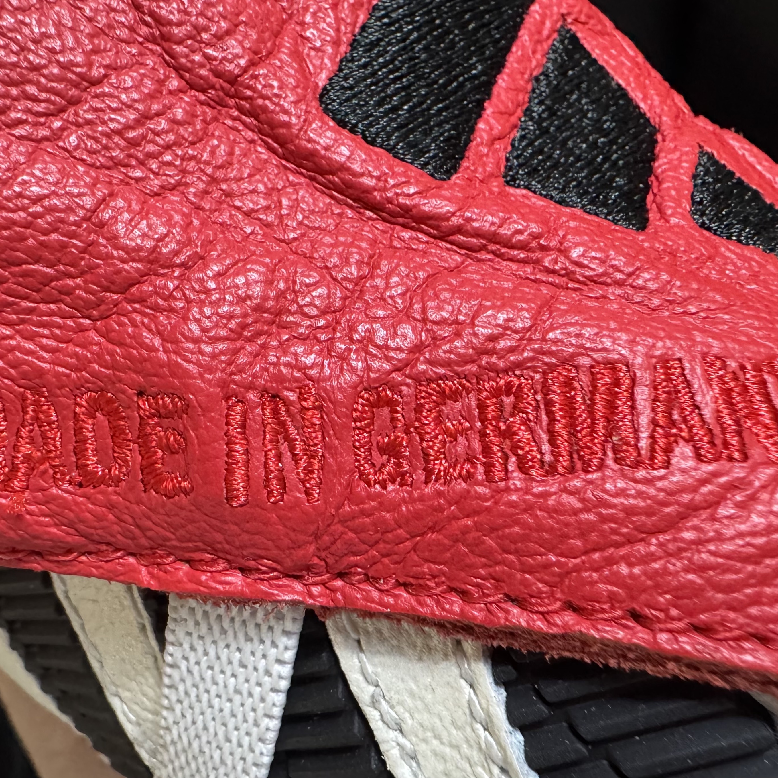 Adidas Predator Mania FG Off White Cloud White 착용 스타일 - 4