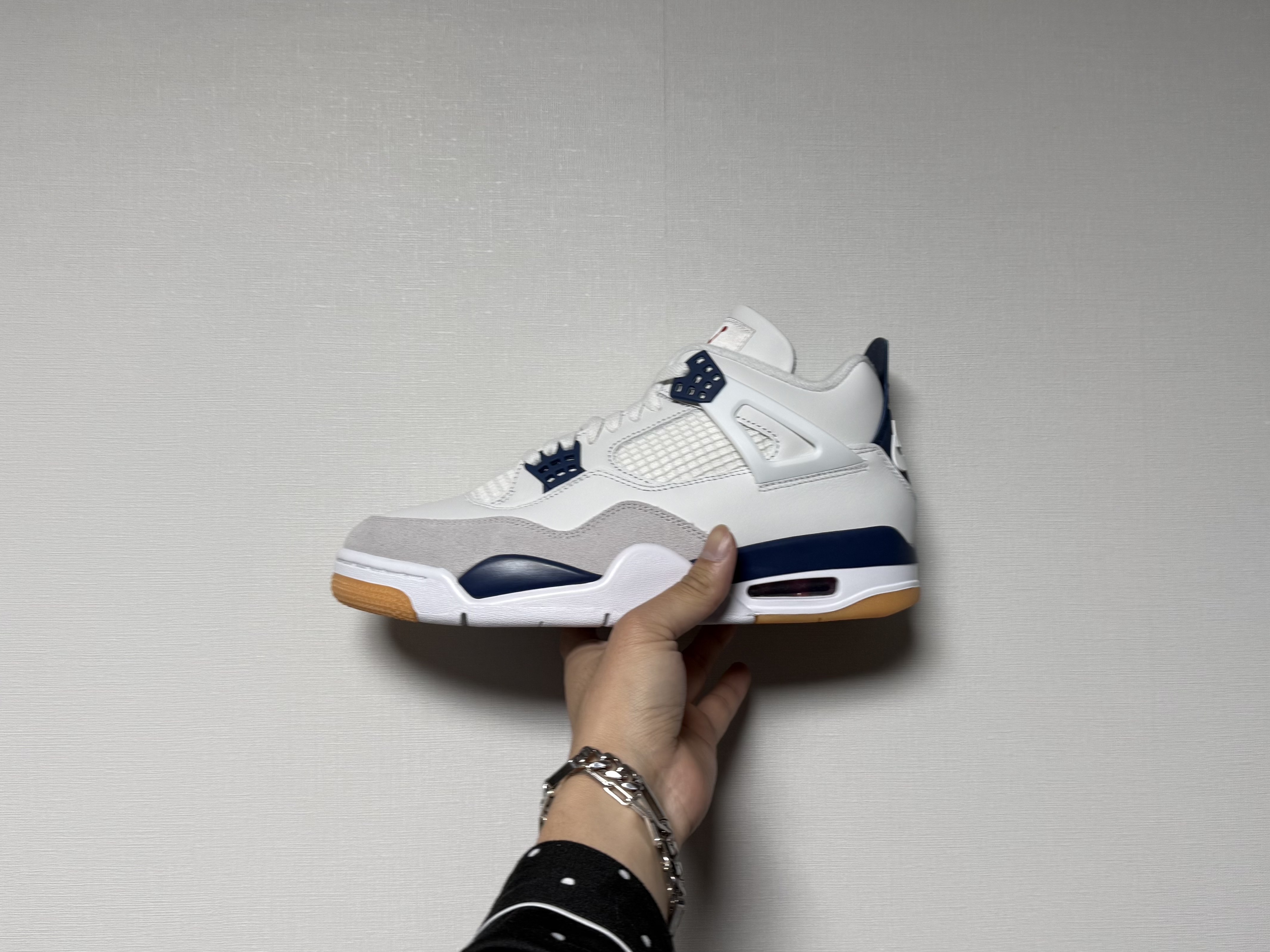 Jordan 4 x Nike SB Retro SP Navy 착용 스타일