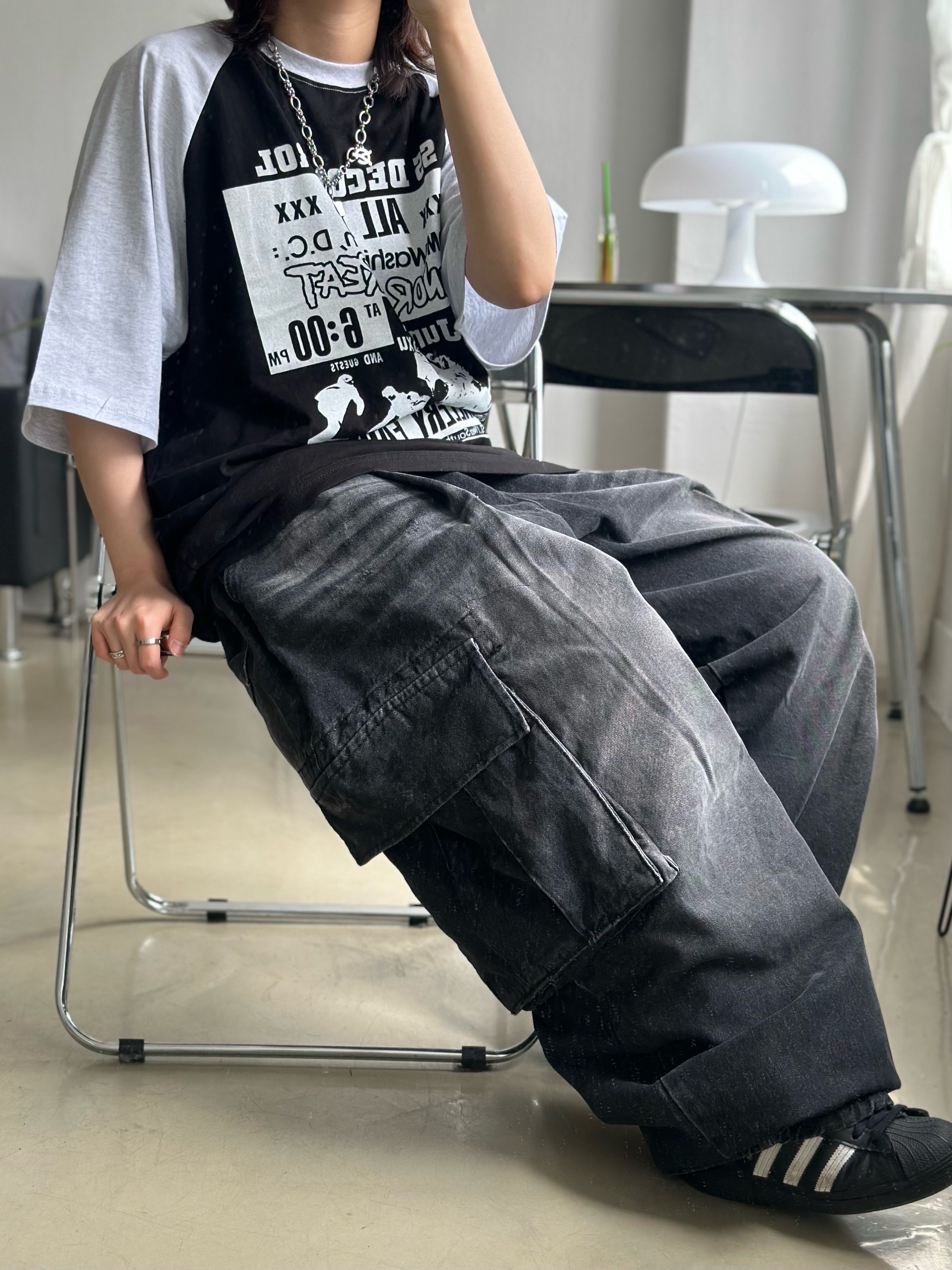 Supreme Backpack Black - 24SS, Adidas Superstar Core Black White 착용 스타일 - 5
