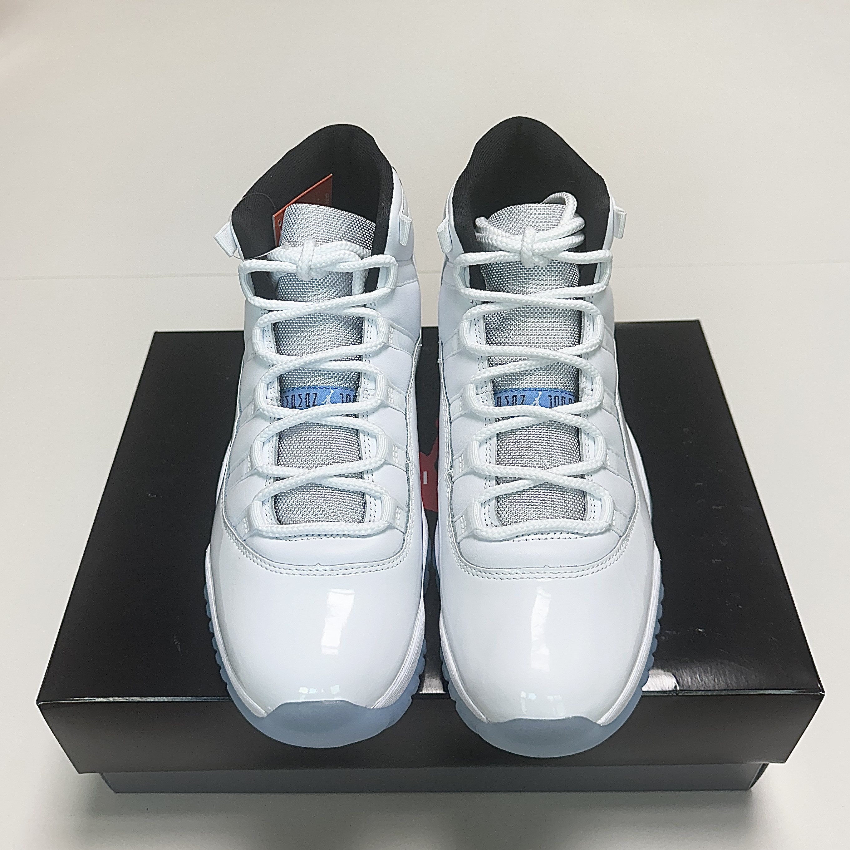 Jordan 11 Retro Legend Blue 2024 착용 스타일 - 1