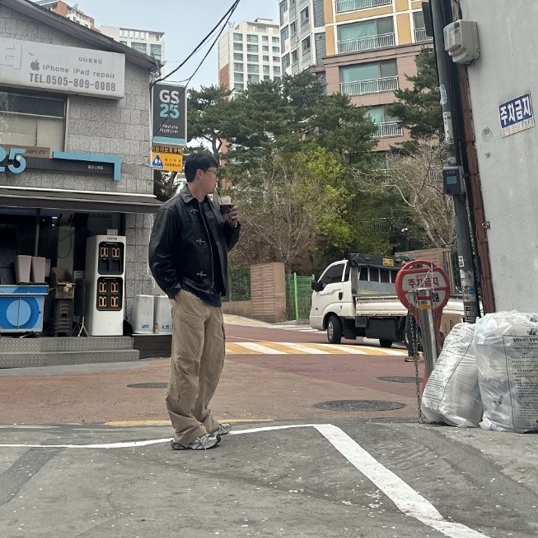 Stussy Basic Stussy T-Shirt Navy 2024, 2025, Supreme x Schott Leather Clip Jacket Black - 25SS 착용 스타일