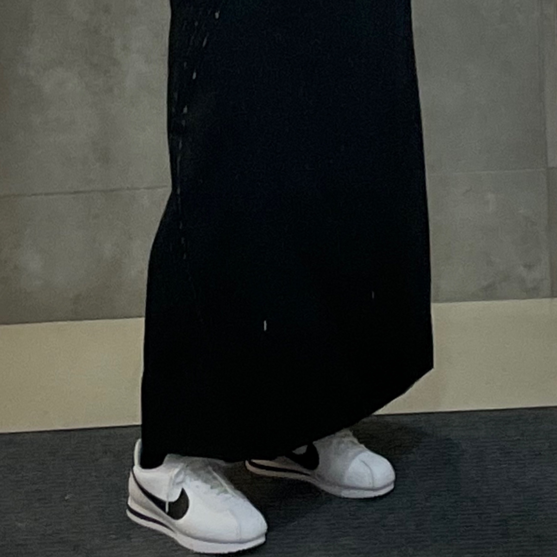 (W) Nike Cortez Leather White Black 착용 스타일