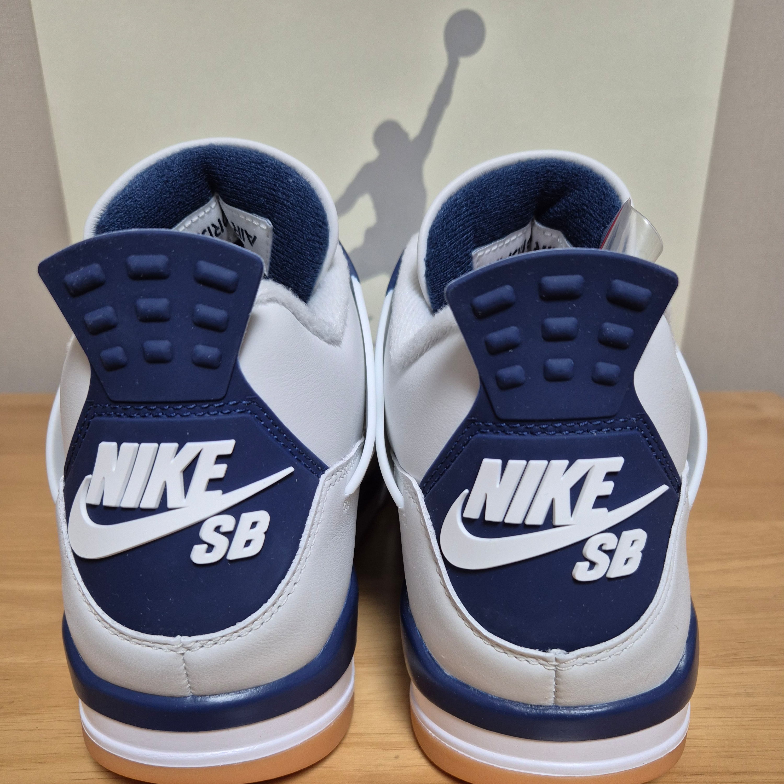 Jordan 4 x Nike SB Retro SP Navy 착용 스타일 - 3