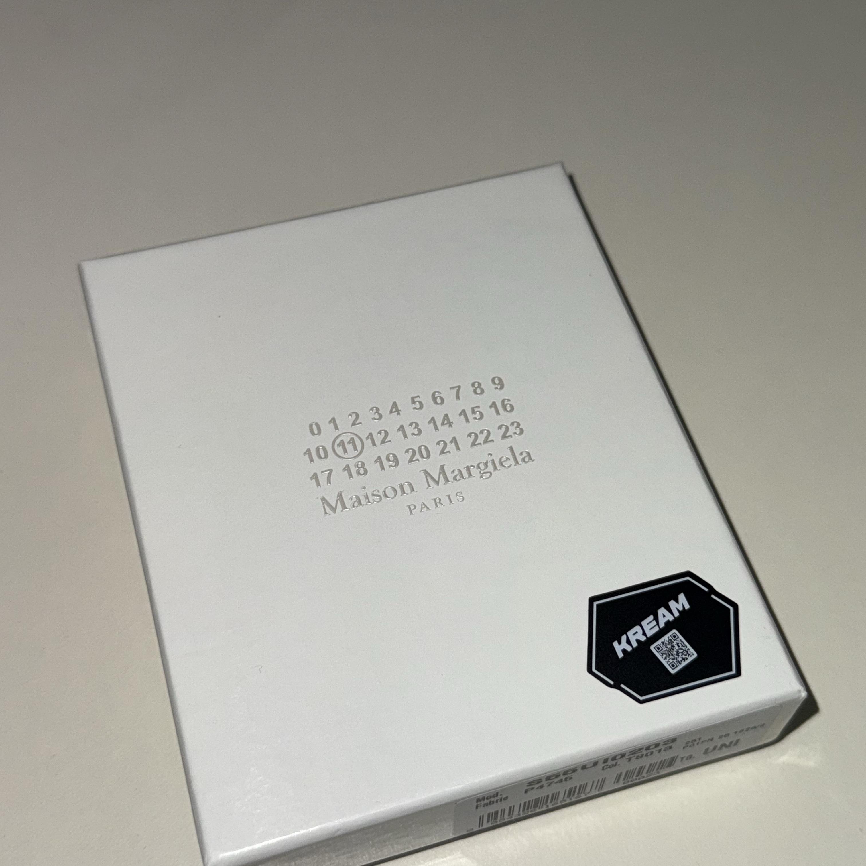 Maison Margiela Leather Bi-Fold Card Holder Black 착용 스타일 - 2