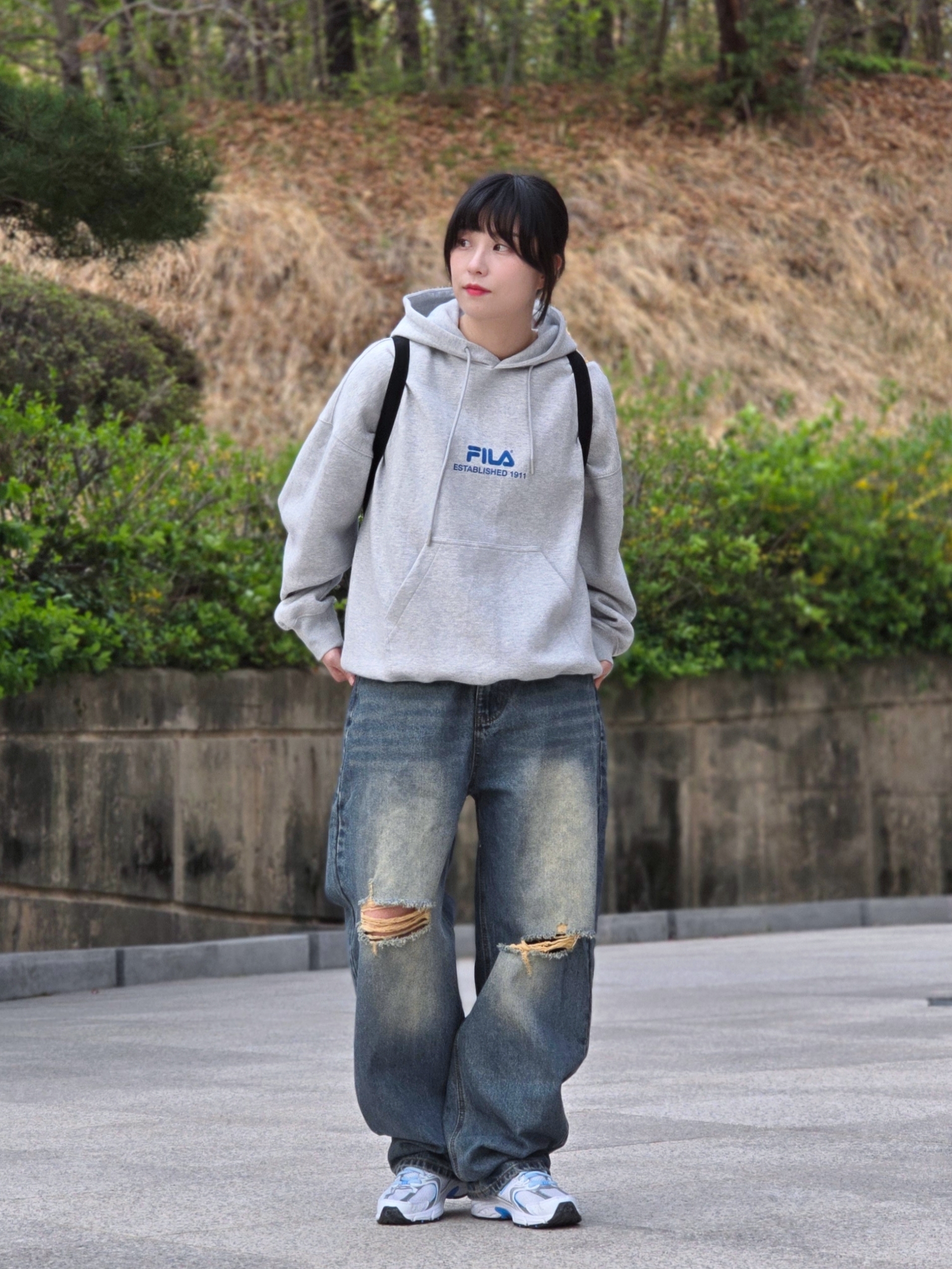 New Balance 530 Sky Blue, Jansport Half Pint Mini Backpack Blue Dusk 착용 스타일 - 2