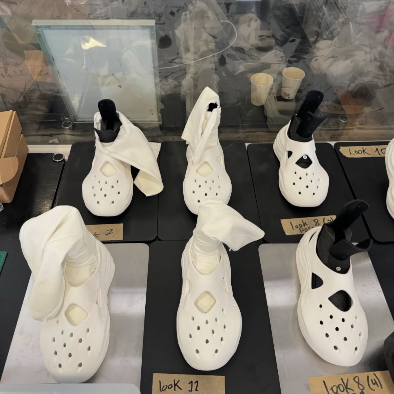 Crocs x Dingyun Zhang Diffuser Clog White 착용 스타일