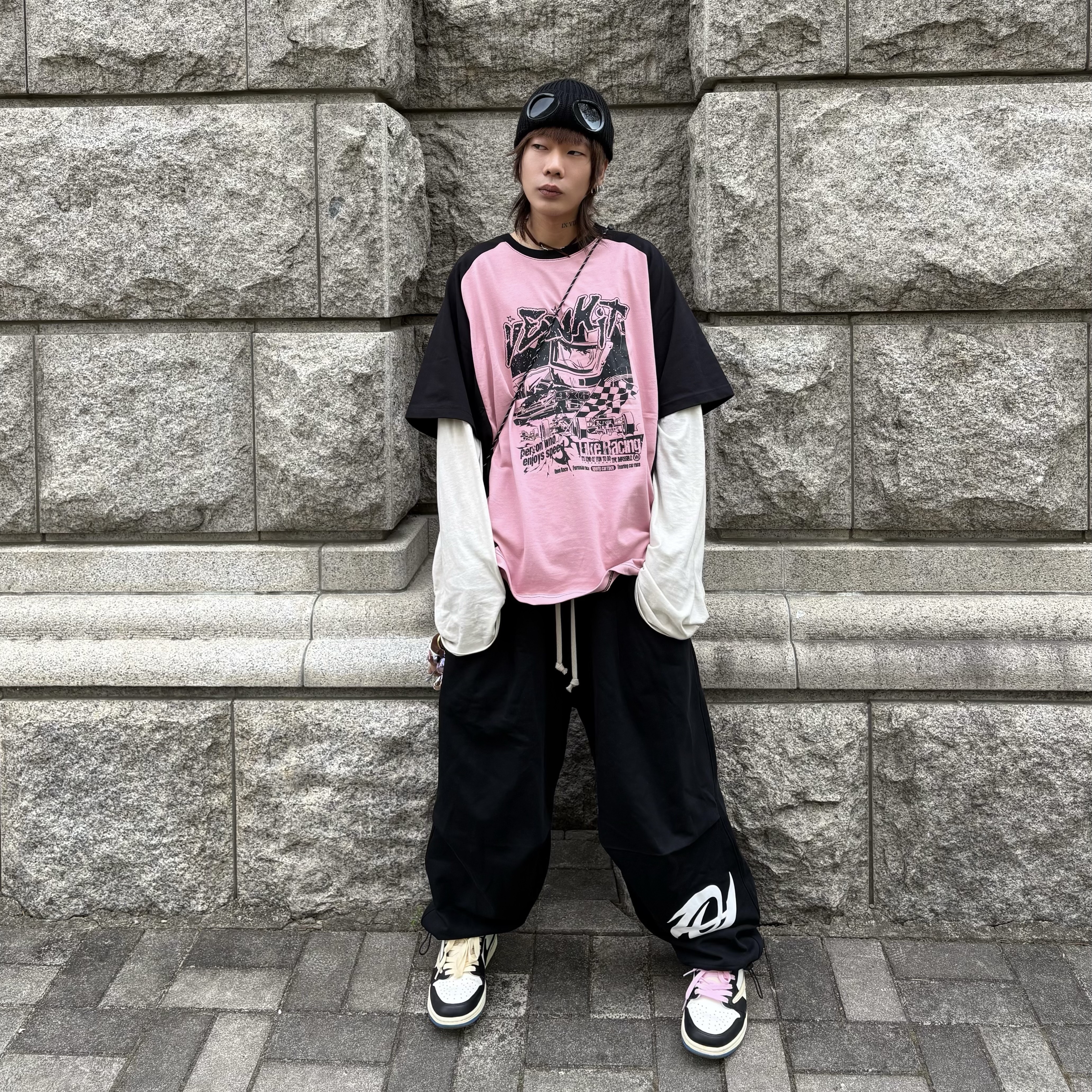 C.P. Company Extra Fine Merino Wool Goggle Beanie Black, Jordan 1 x Travis Scott x Fragment Retro Low OG SP Military Blue 착용 스타일 - 1