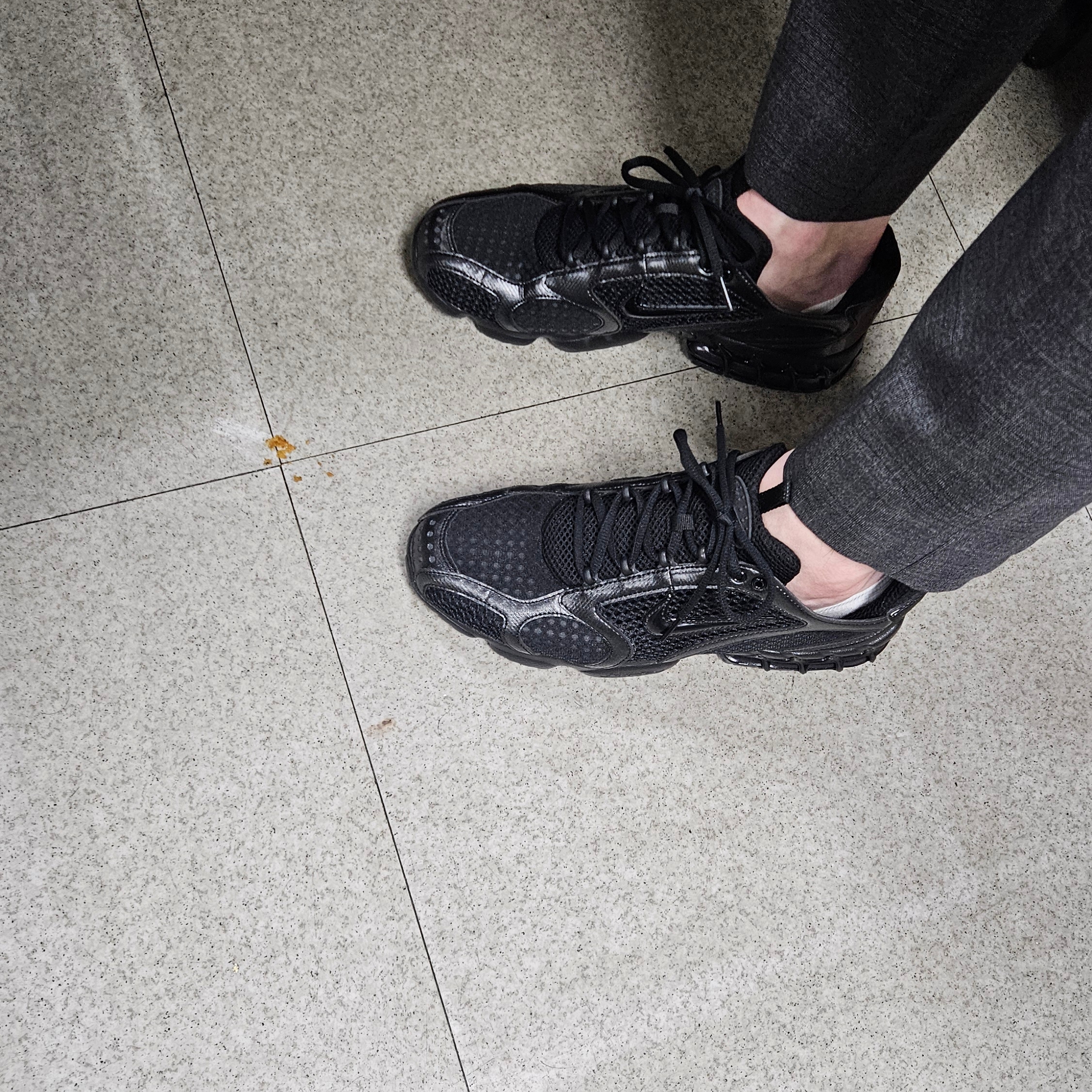 Nike Air Zoom Spiridon Cage 2 Black Anthracite 착용 스타일