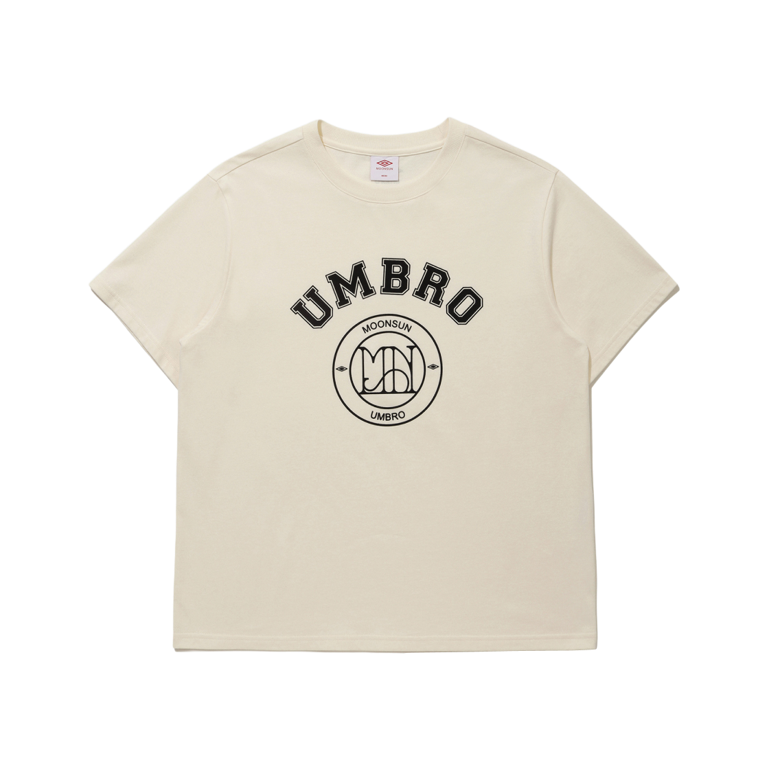 엄브로 x 문선 로고 숏슬리브 티셔츠 크림(Umbro x Moonsun Logo S/S T-Shirt Cream)