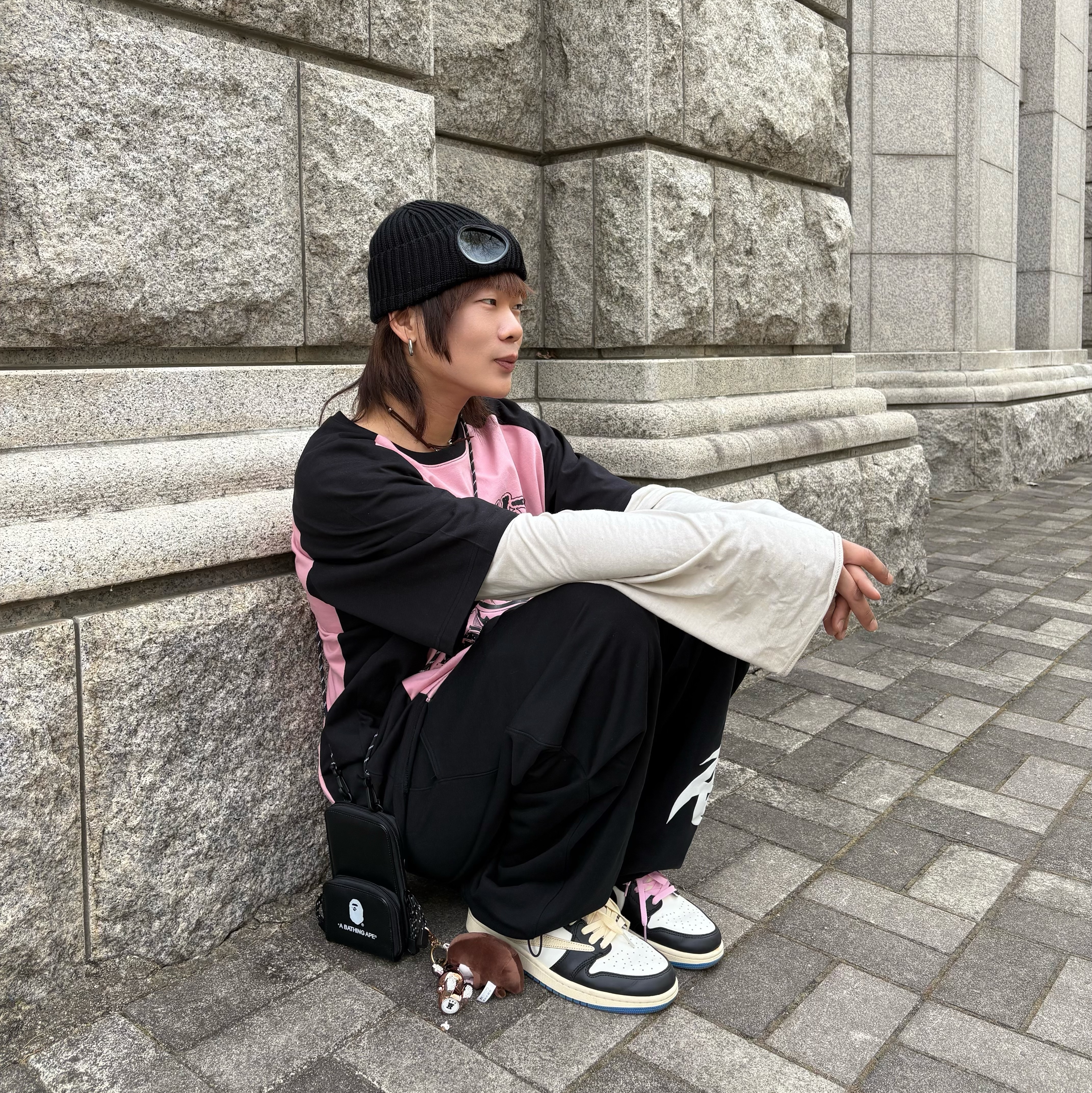 C.P. Company Extra Fine Merino Wool Goggle Beanie Black, Jordan 1 x Travis Scott x Fragment Retro Low OG SP Military Blue 착용 스타일 - 3