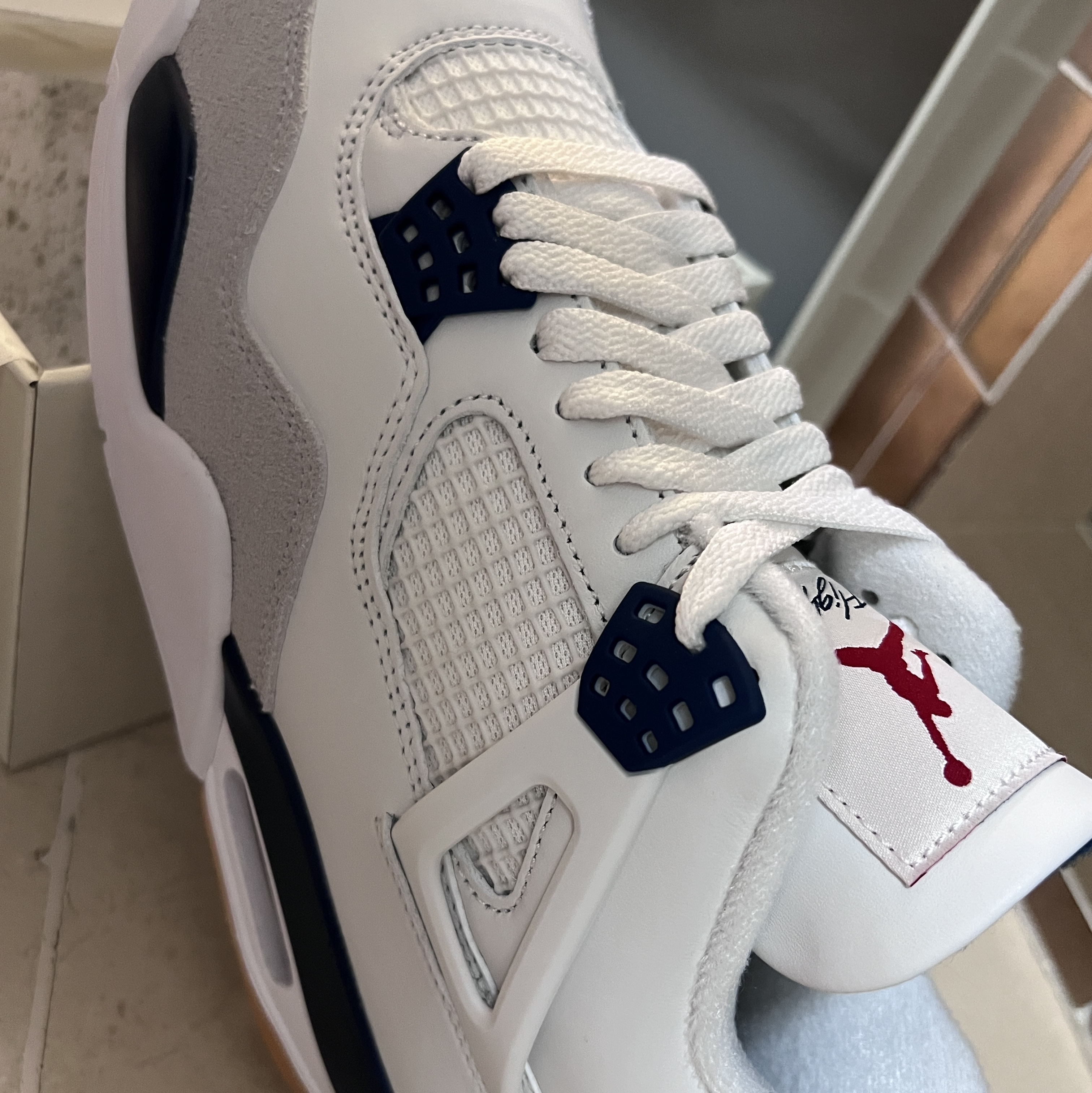 Jordan 4 x Nike SB Retro SP Navy 착용 스타일