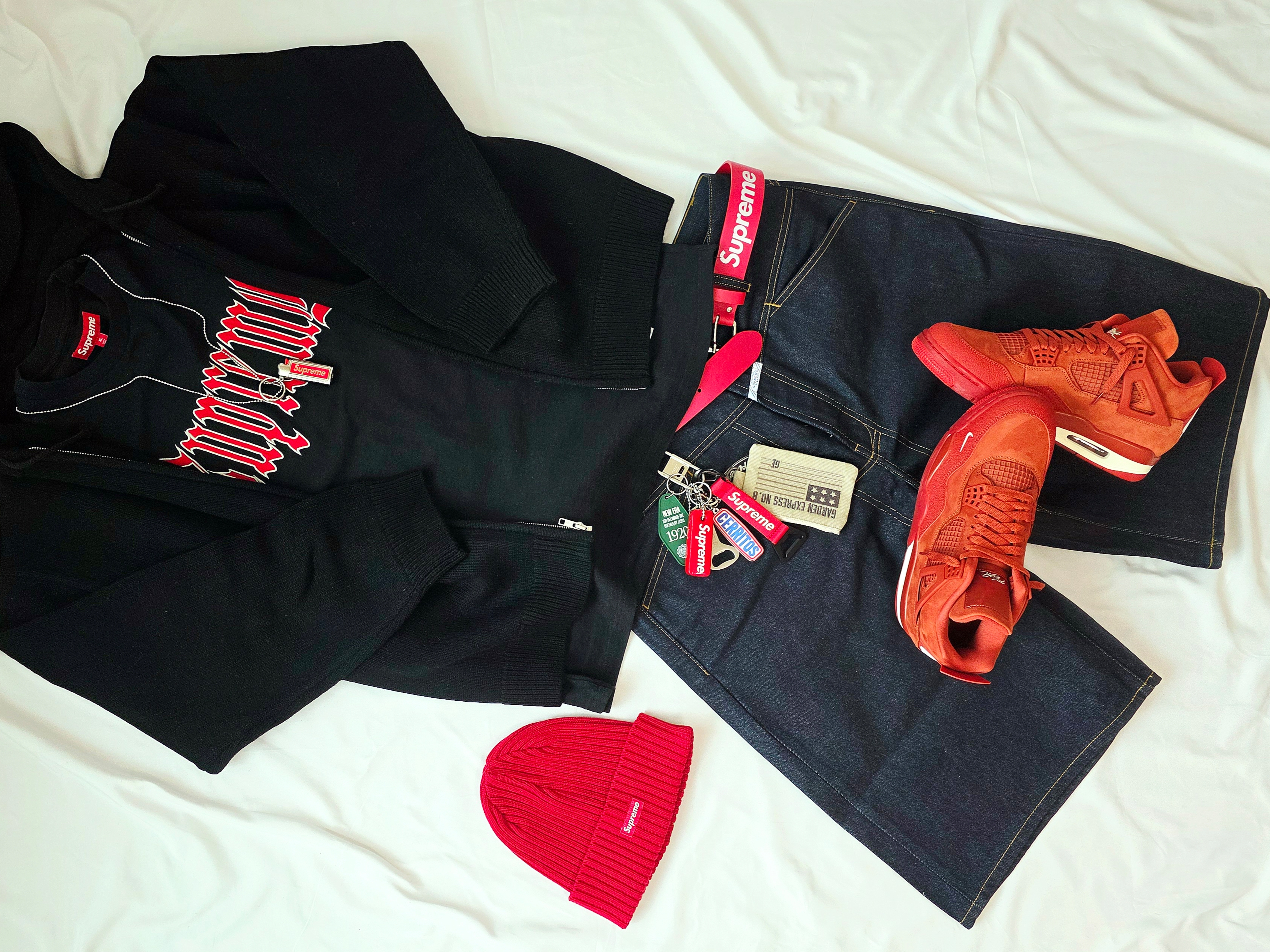 Supreme x Marithe Francois Girbaud X-Seam Baggy Denim Shorts Rigid Indigo - 25SS, Supreme Last Supper Embroidered Zip Up Hooded Sweater Black - 25SS 착용 스타일 - 6