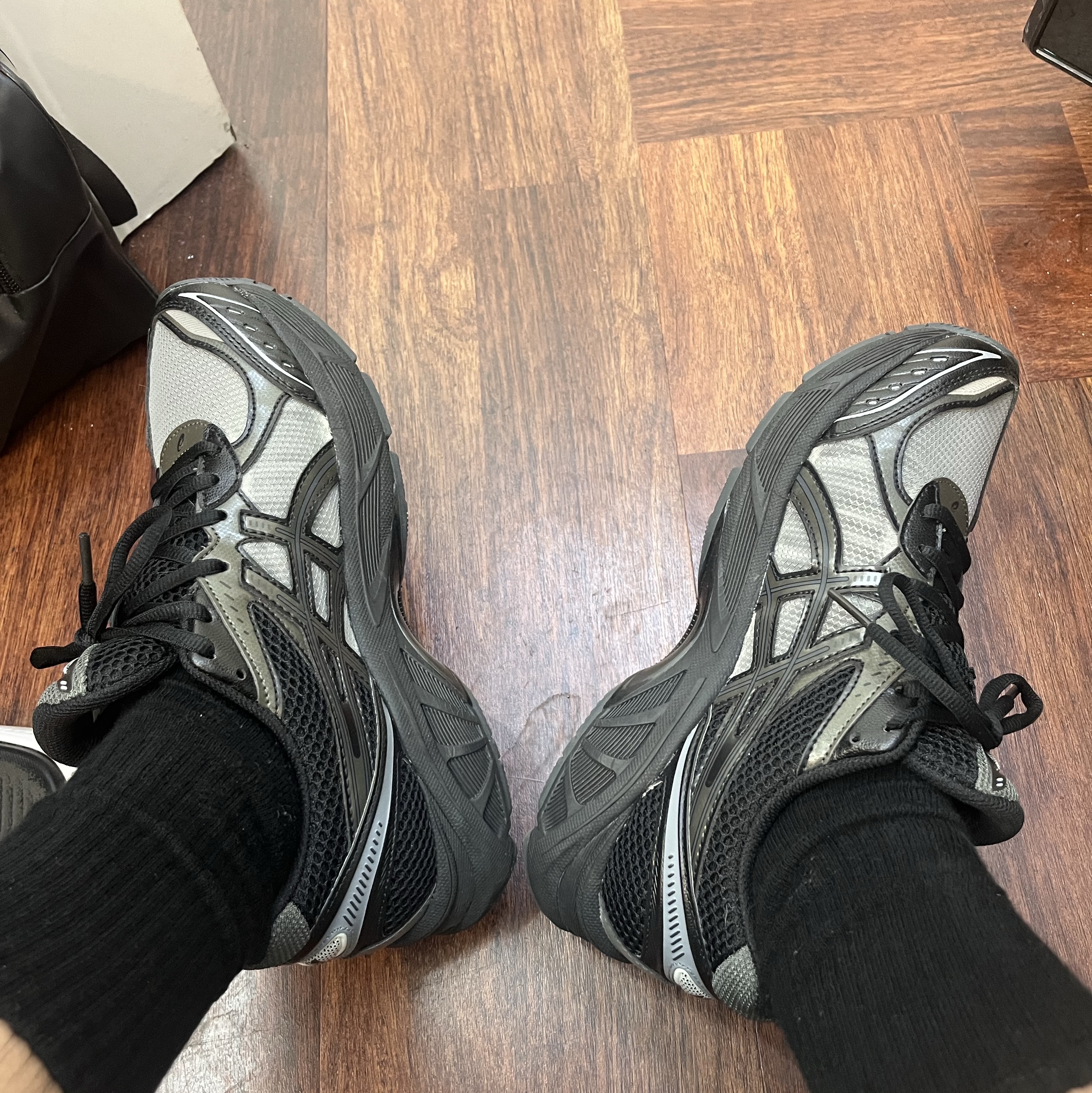 Asics x Above The Clouds GT-2160 Black Gunmetal 착용 스타일