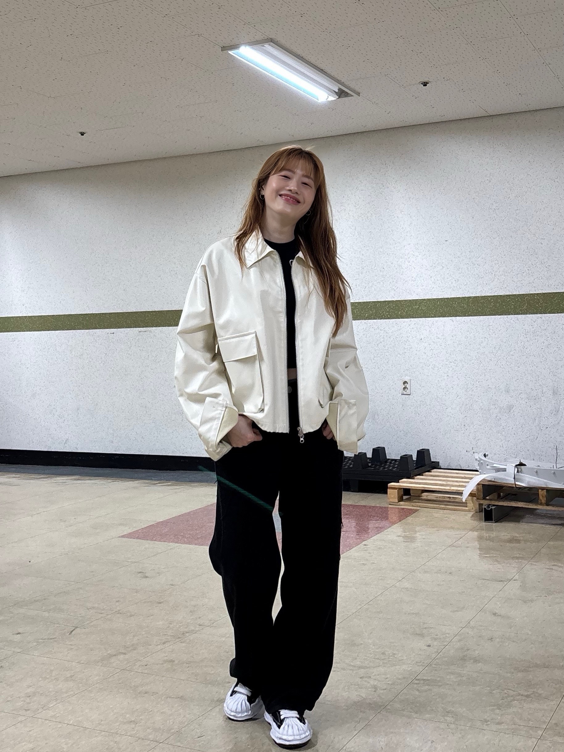 Maison Mihara Yasuhiro Blakey OG Sole Canvas Low-top Sneakers Black White 착용 스타일 - 2