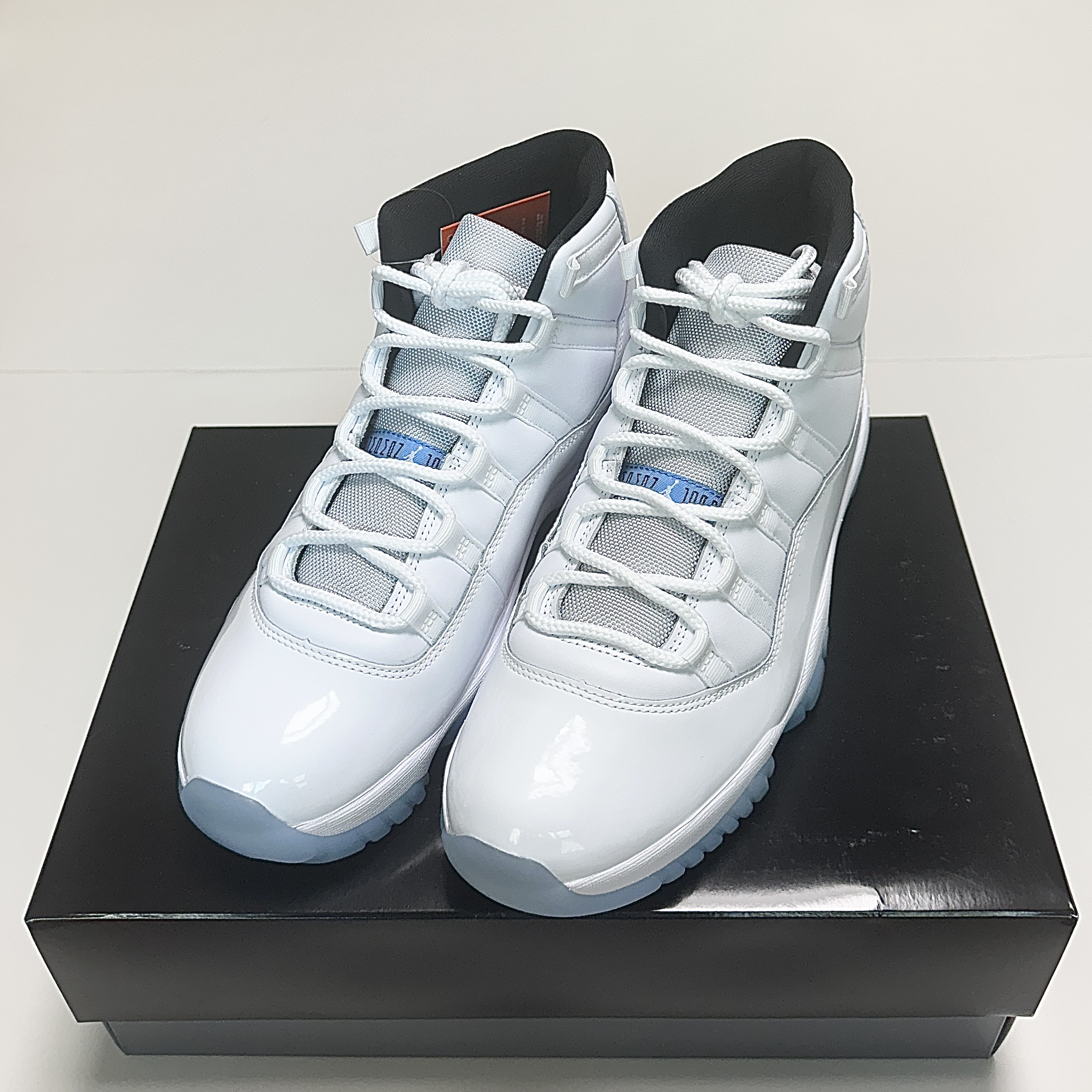 Jordan 11 Retro Legend Blue 2024 착용 스타일 - 3