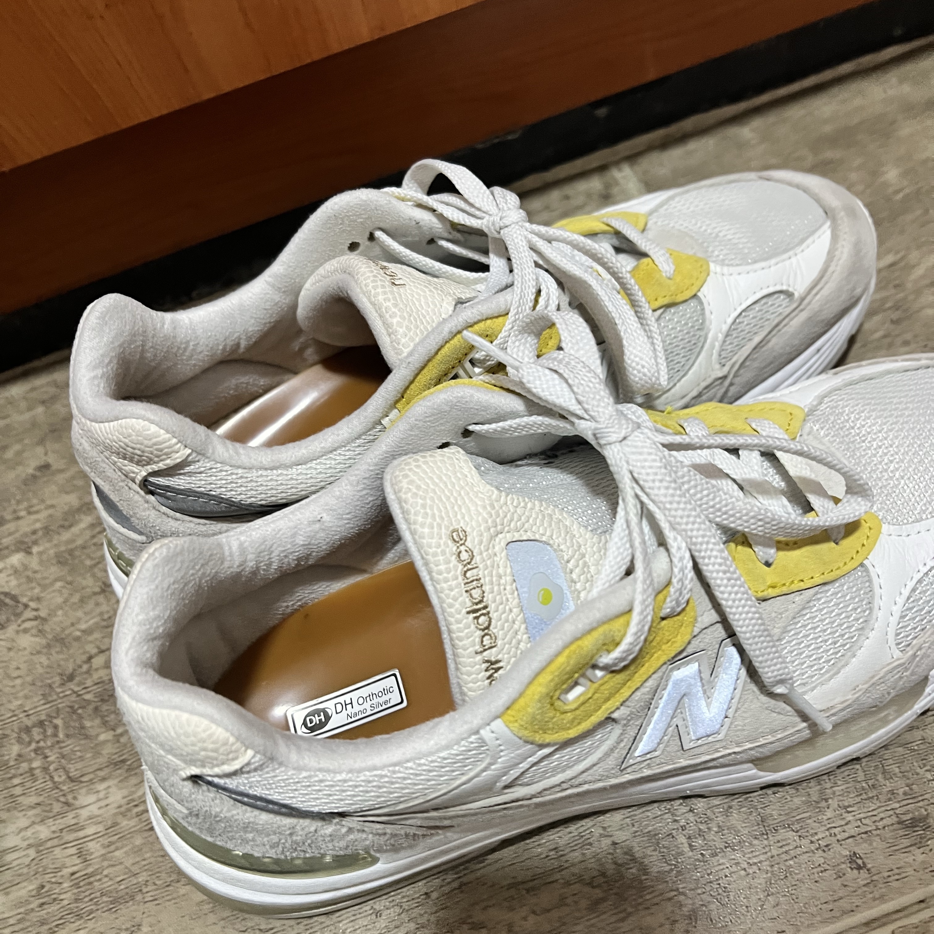 New Balance x Paperboy Paris 992 Made in USA Fried Egg 착용 스타일