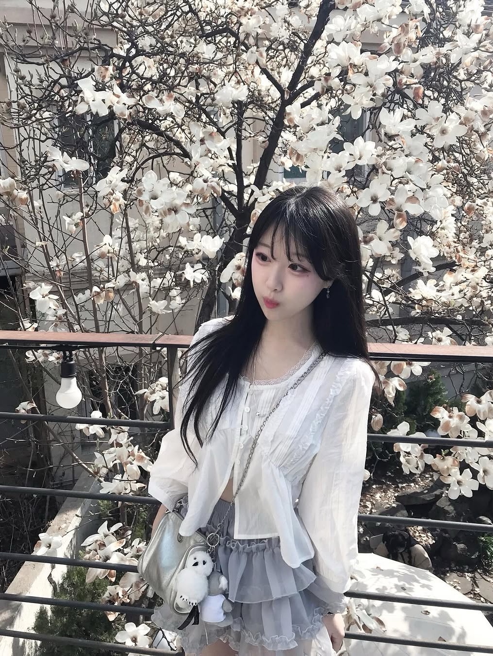 러프넥 튜튜 팬츠 스커트 그레이 착용 스타일 - 4