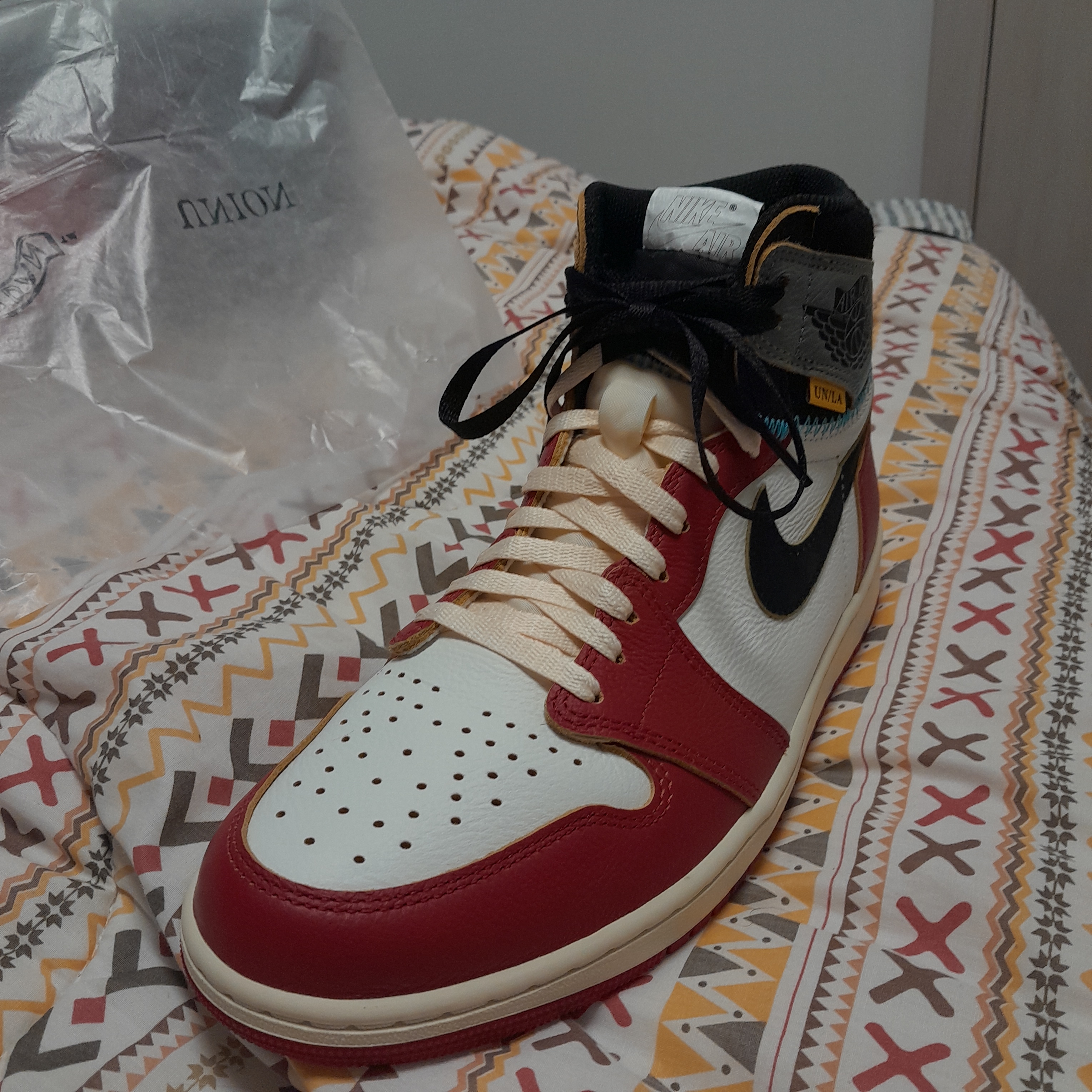 Jordan 1 x Union Retro High OG Chicago Shadow 착용 스타일 - 5
