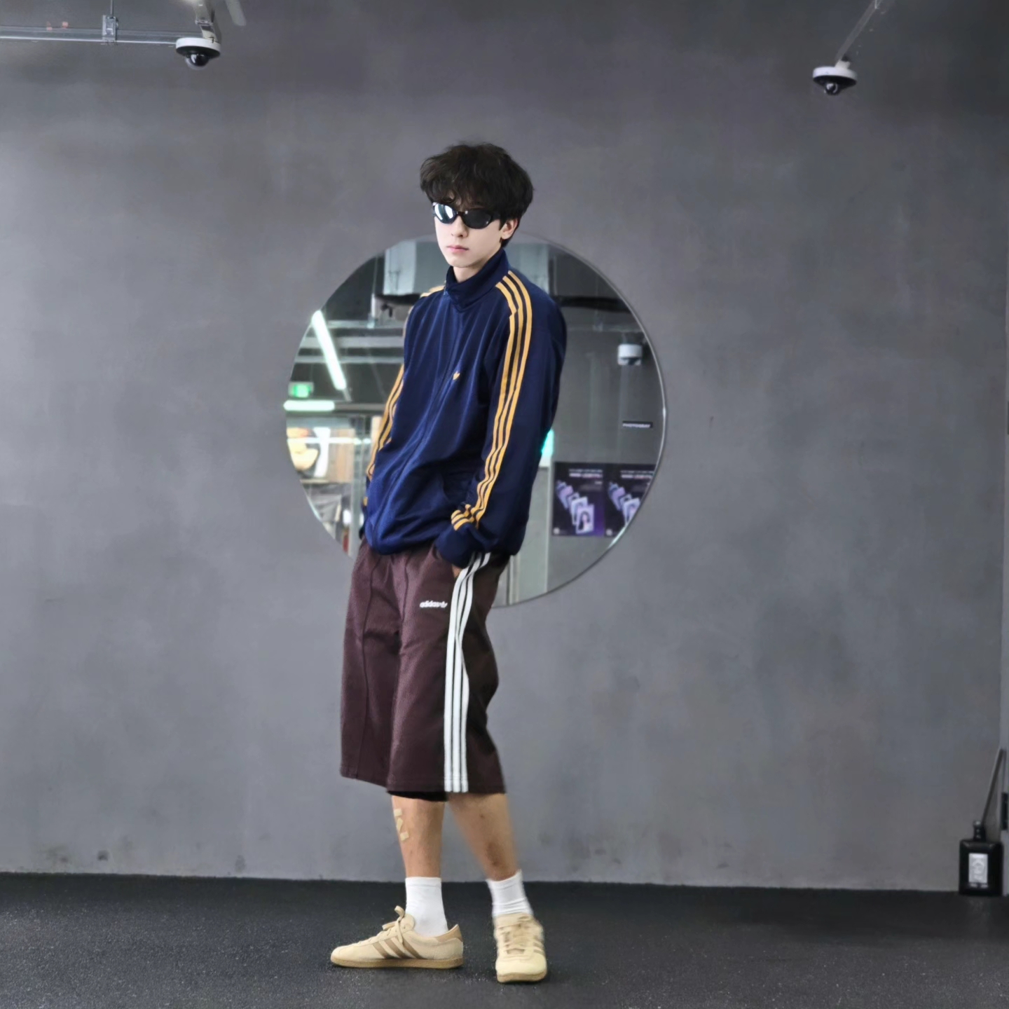 Adidas Track Jacket Night Indigo Mesa - KR Sizing, Adidas Track Jacket Night Indigo Mesa - US Sizing 착용 스타일 - 2
