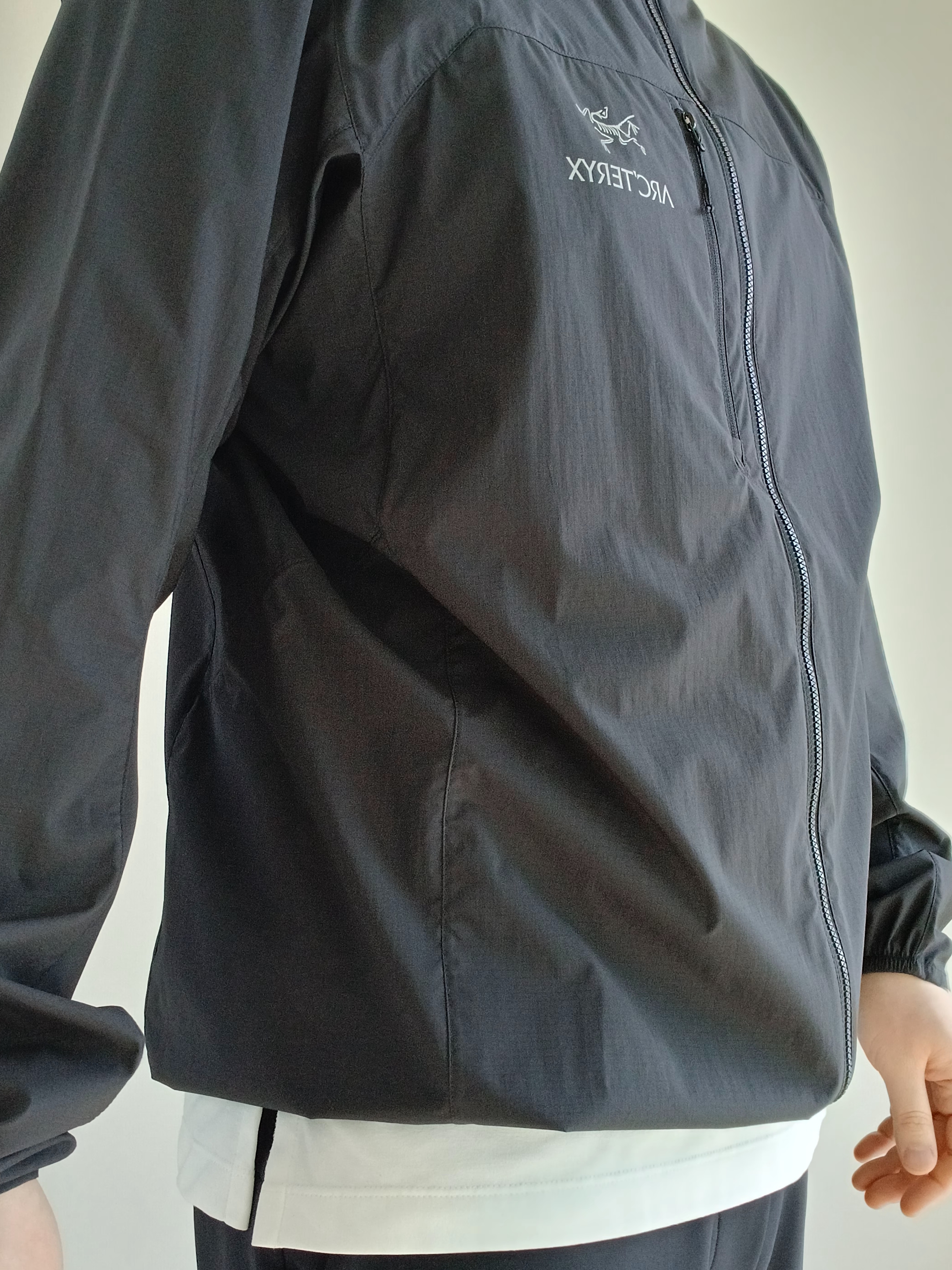 Nike ACG Trail Cap Black, Arc'teryx Squamish Hoody Black 착용 스타일 - 5