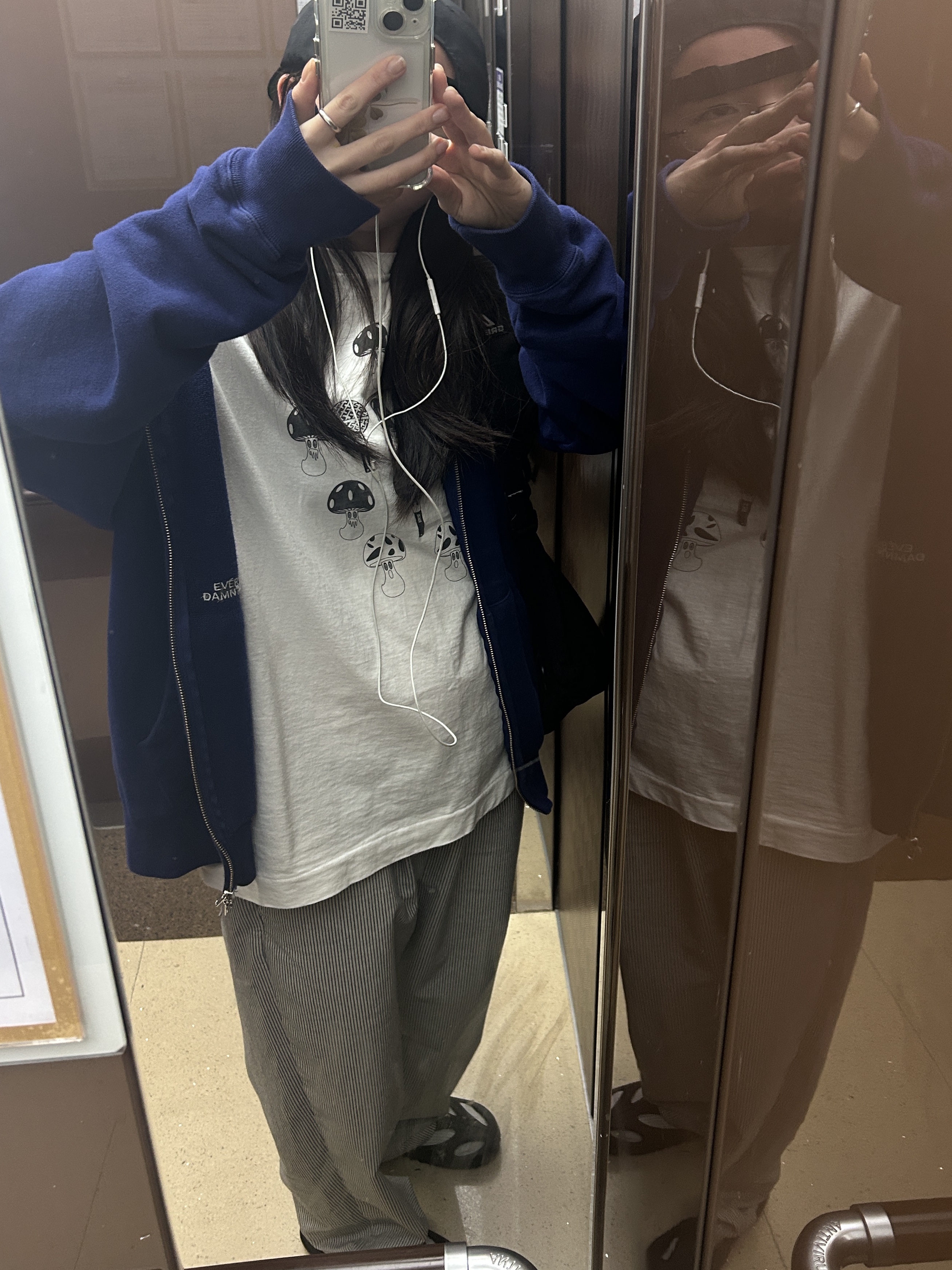 Keen Shanti Black Dawn Blue 착용 스타일