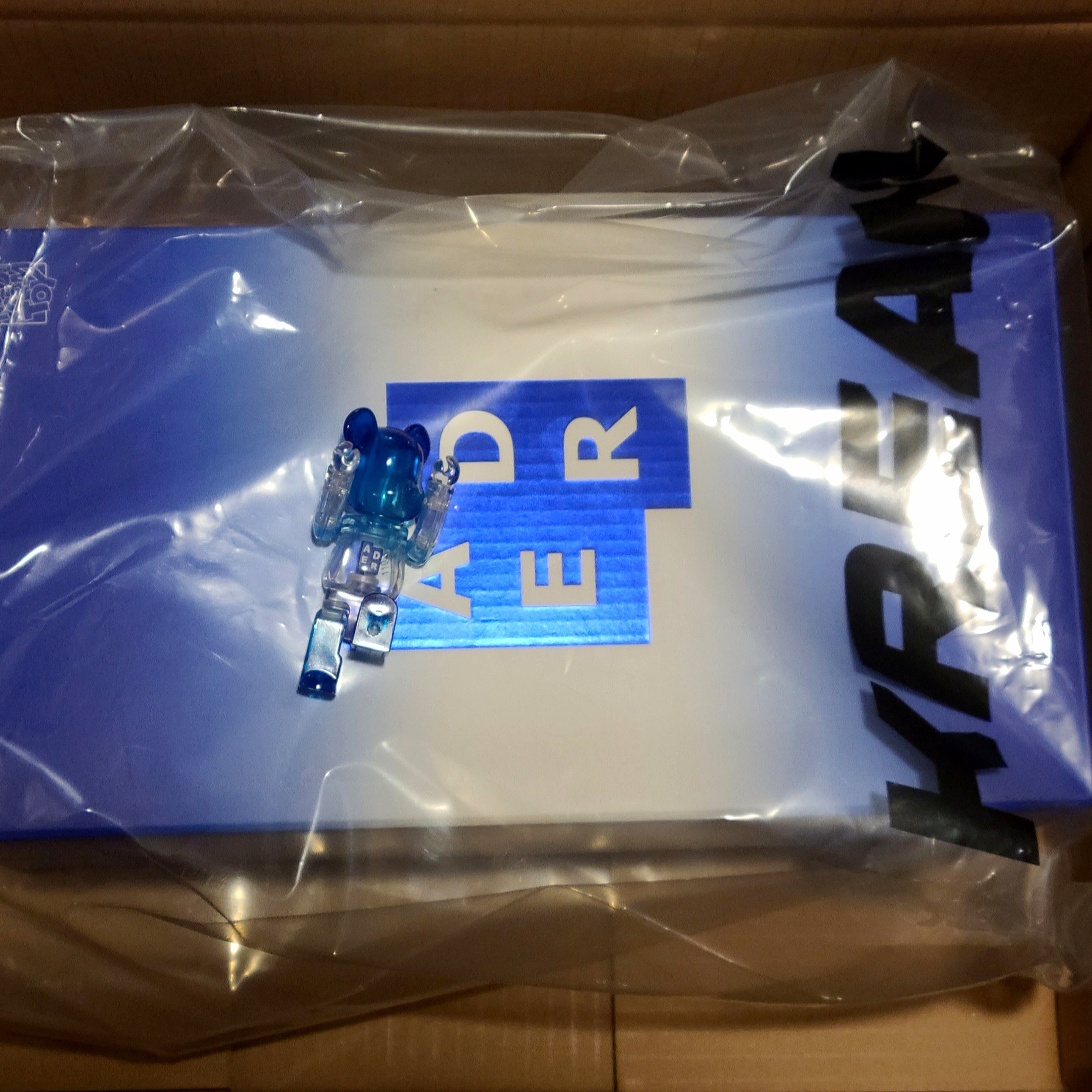 Bearbrick x Ader Error 2nd 400%, Bearbrick x Ader Error 100% 착용 스타일 - 1