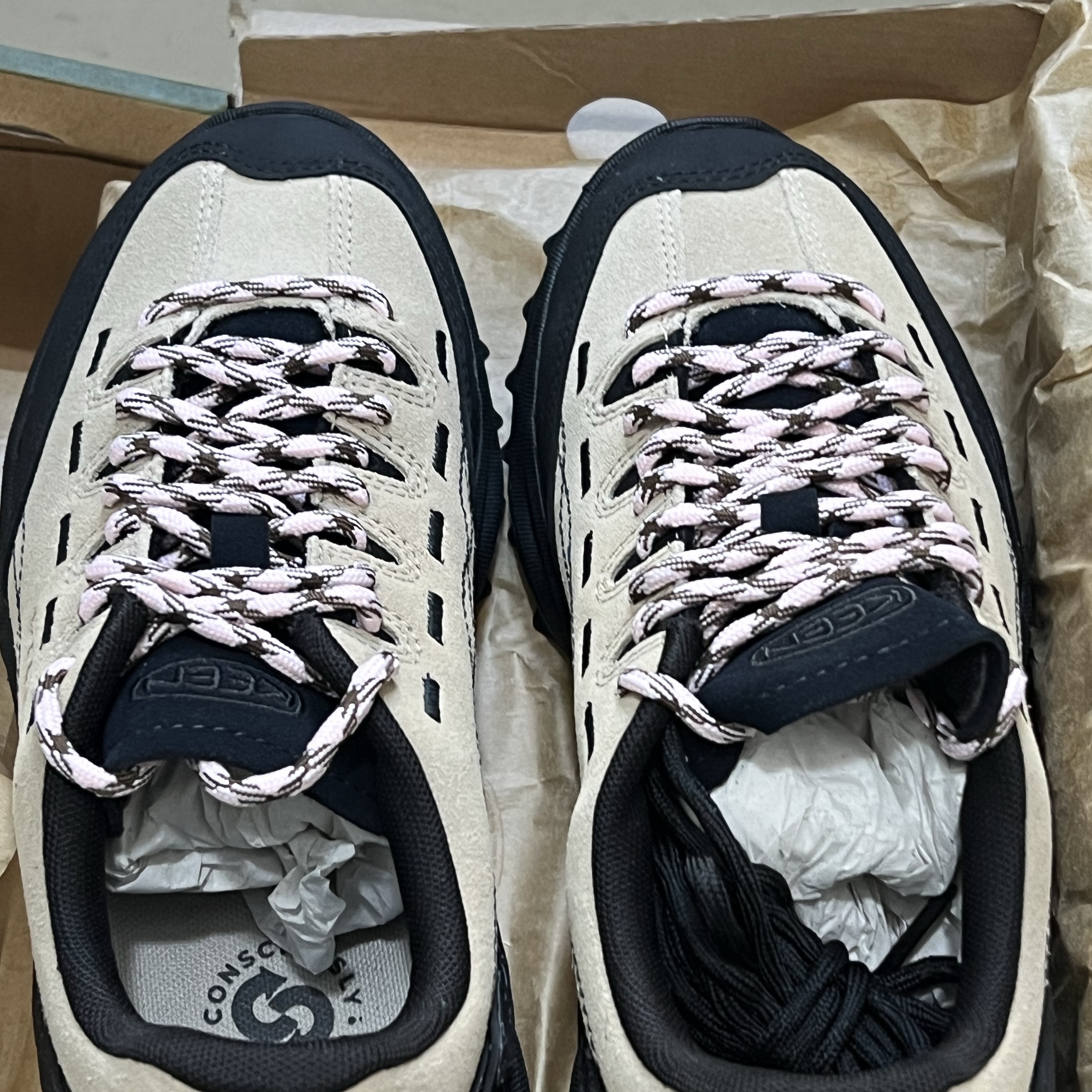 Keen Jasper Zionic Women Sneakers Safari/Pink-a-boo 착용 스타일 - 1