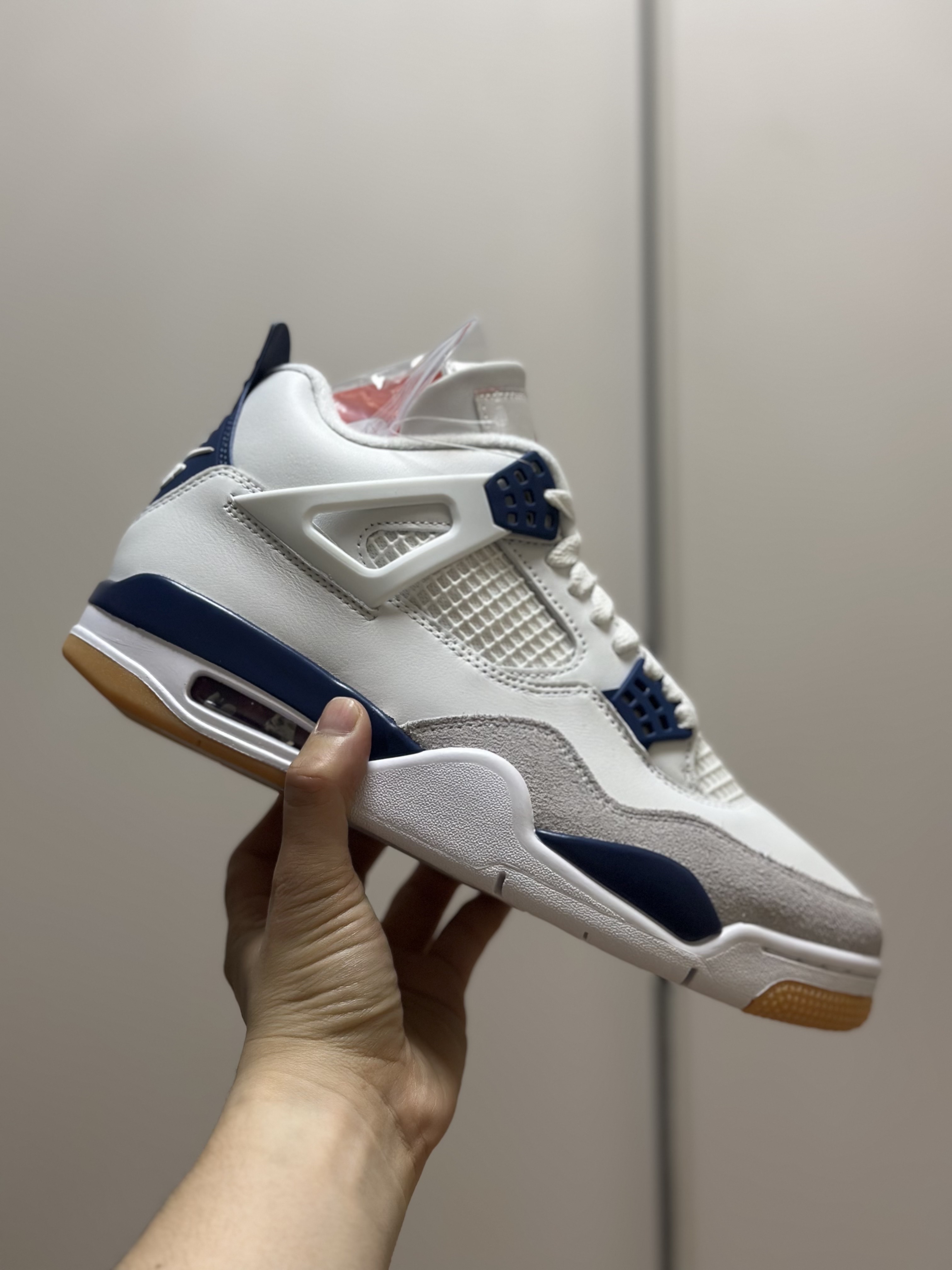 Jordan 4 x Nike SB Retro SP Navy 착용 스타일