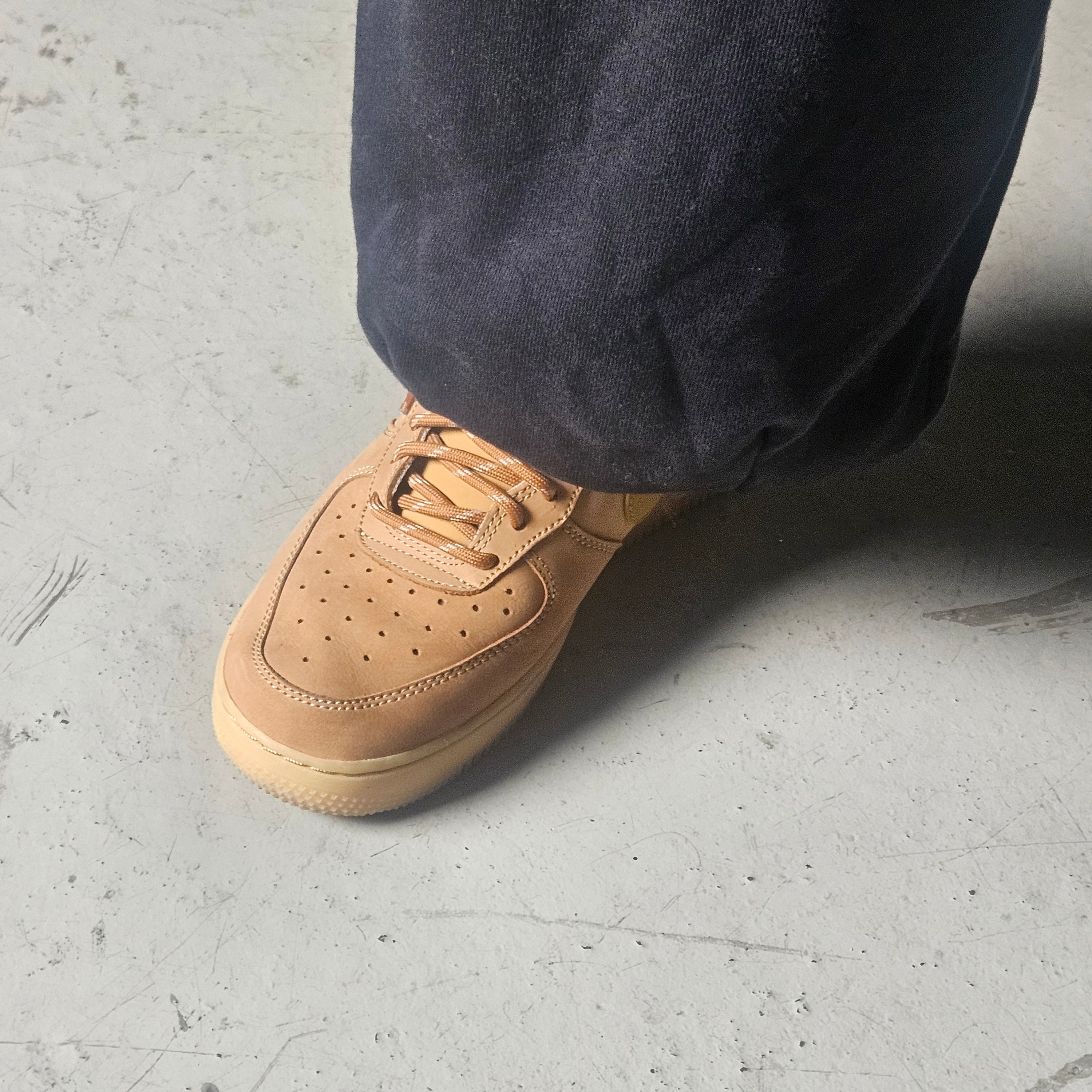 Nike Air Force 1 '07 WB Flax 착용 스타일 - 1
