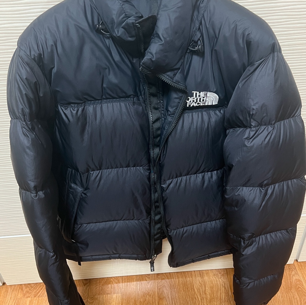 The North Face 1996 Eco Nuptse Jacket Black 착용 스타일