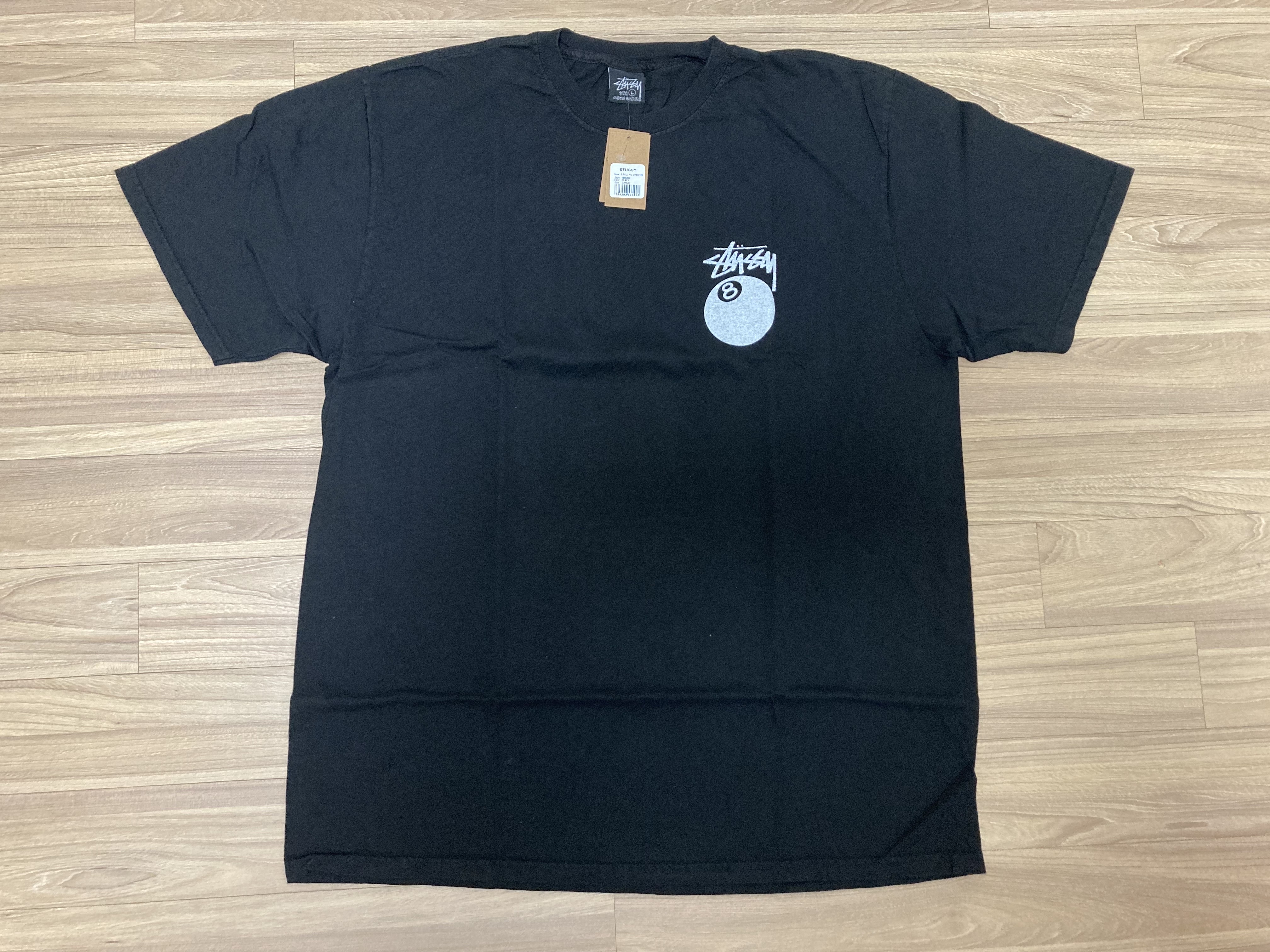 Stussy 8 Ball Pigment Dyed T-Shirt Black 착용 스타일 - 1