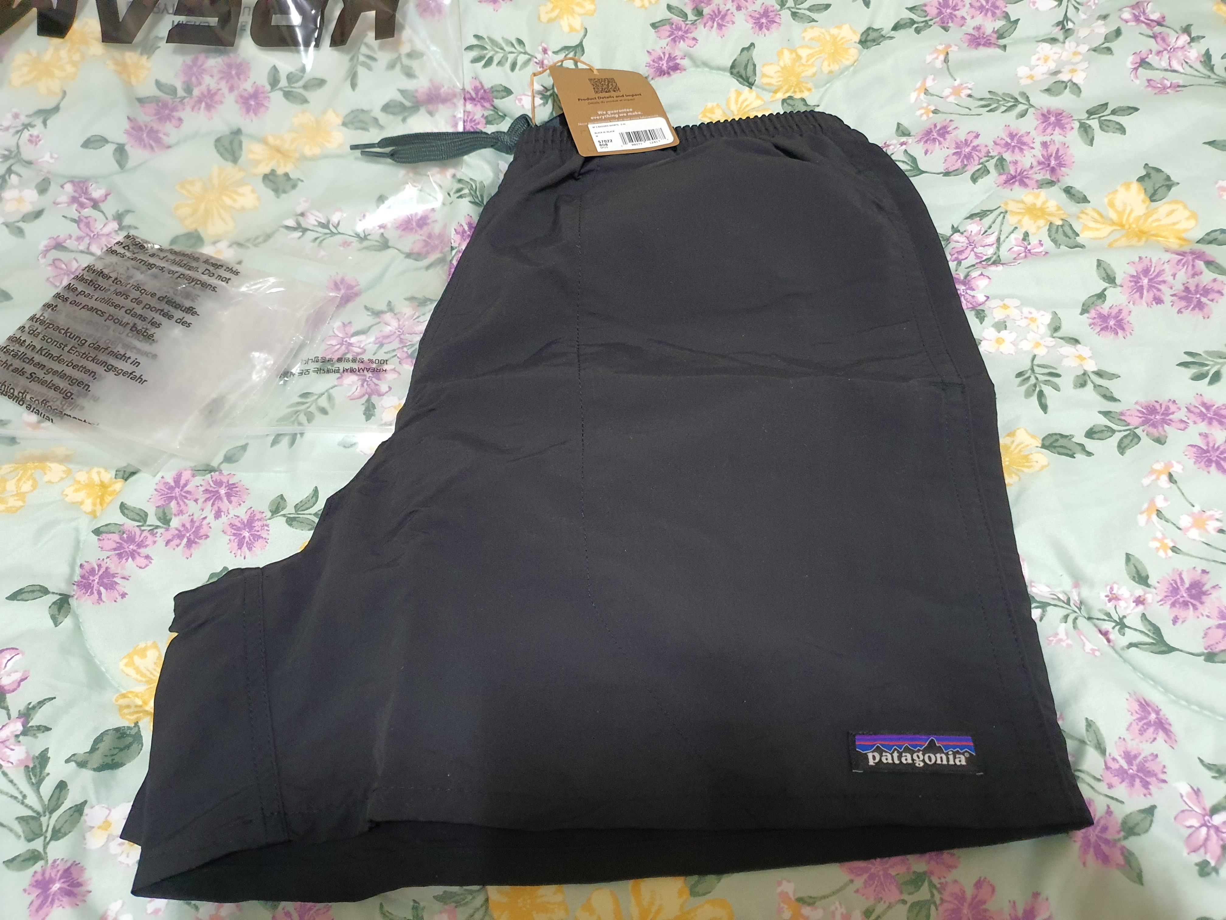 Patagonia Baggies Shorts 5 Inch Black 착용 스타일 - 2