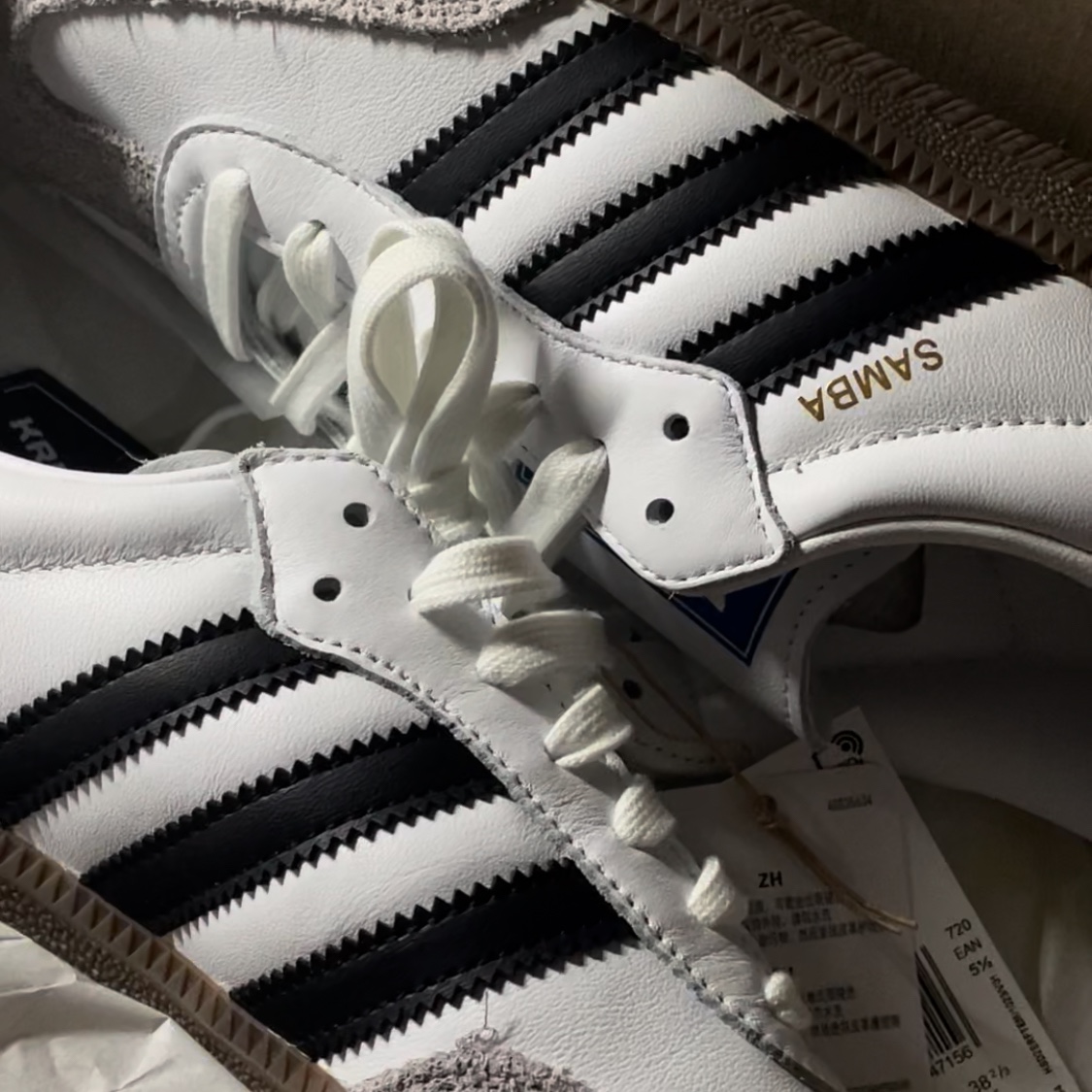 Adidas Samba OG Cloud White 착용 스타일