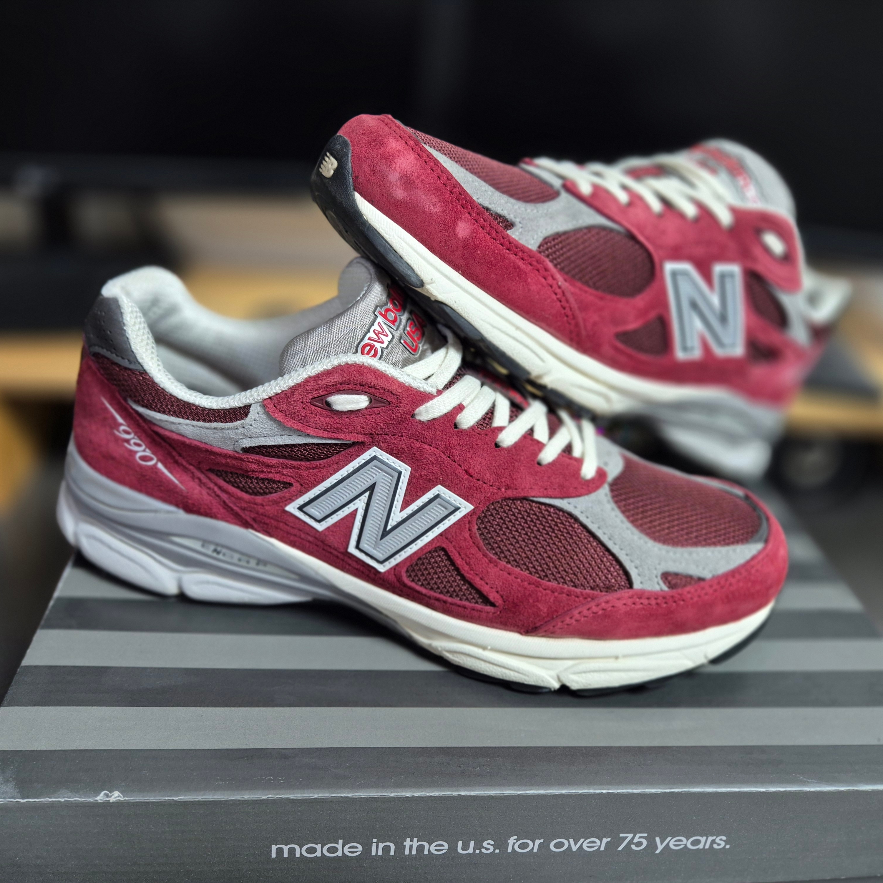 New Balance 990v3 Made in USA Scarlet Marblehead 착용 스타일