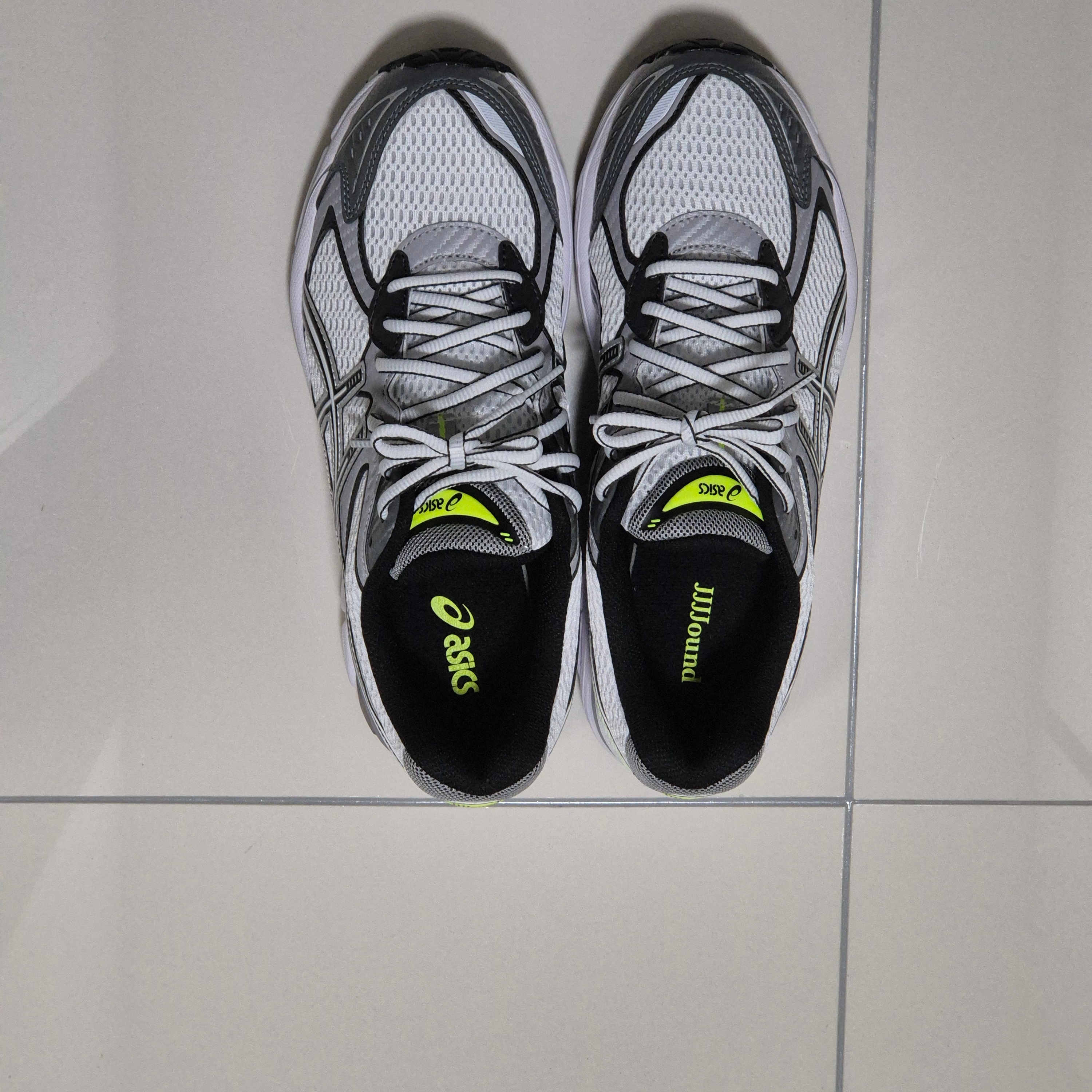 Asics x JJJJound GT-2160 White Black 착용 스타일 - 4