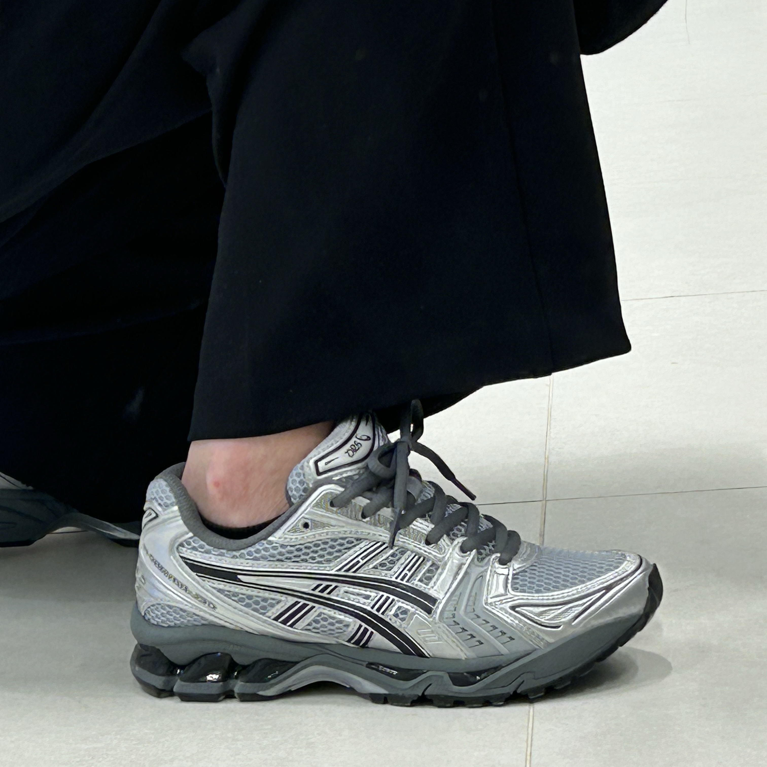 Asics x Urban Research Gel-Kayano 14 Pure Silver Black 착용 스타일