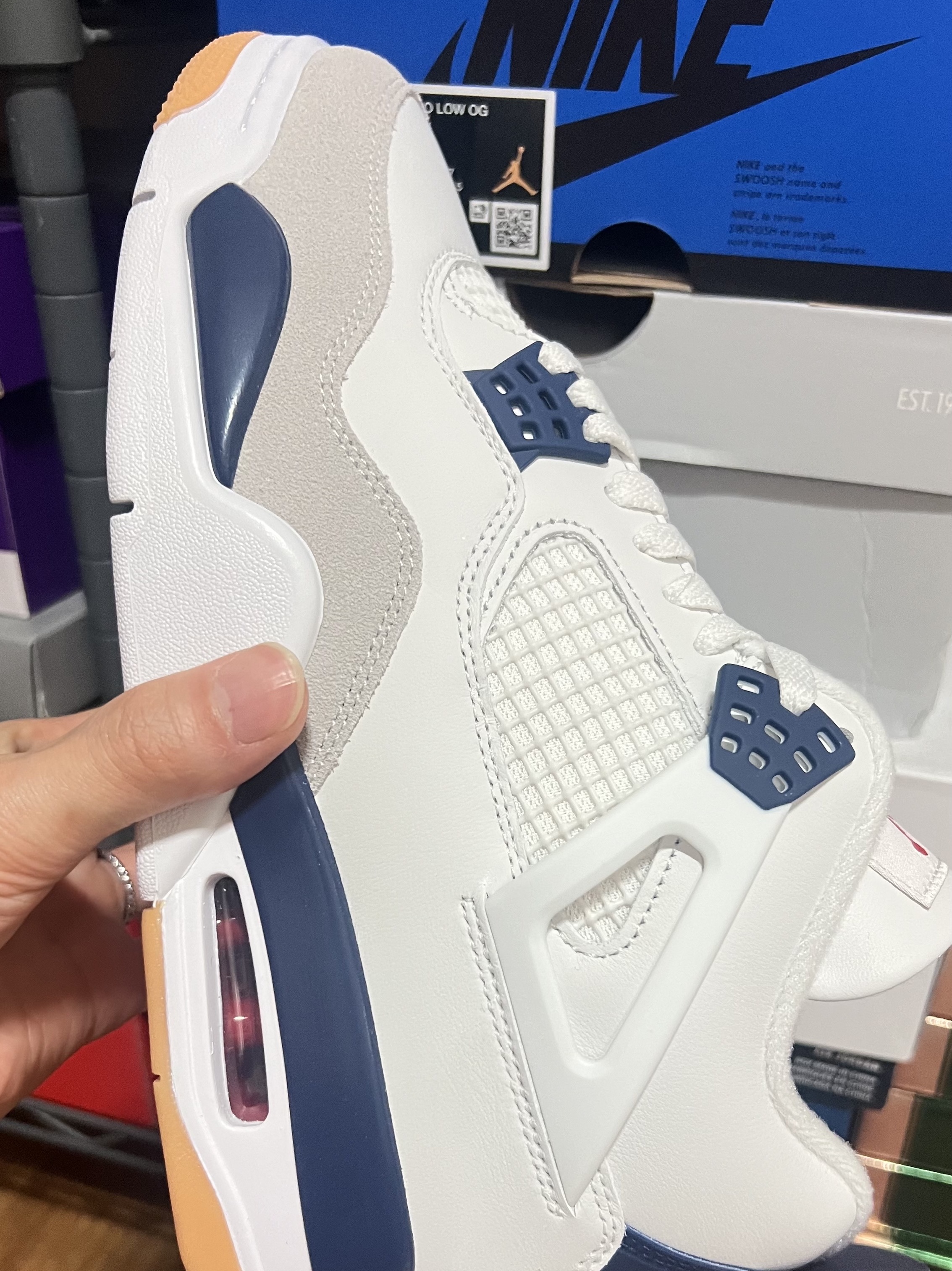 Jordan 4 x Nike SB Retro SP Navy 착용 스타일 - 1