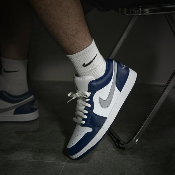 Jordan 1 Low White Midnight Navy 착용 스타일