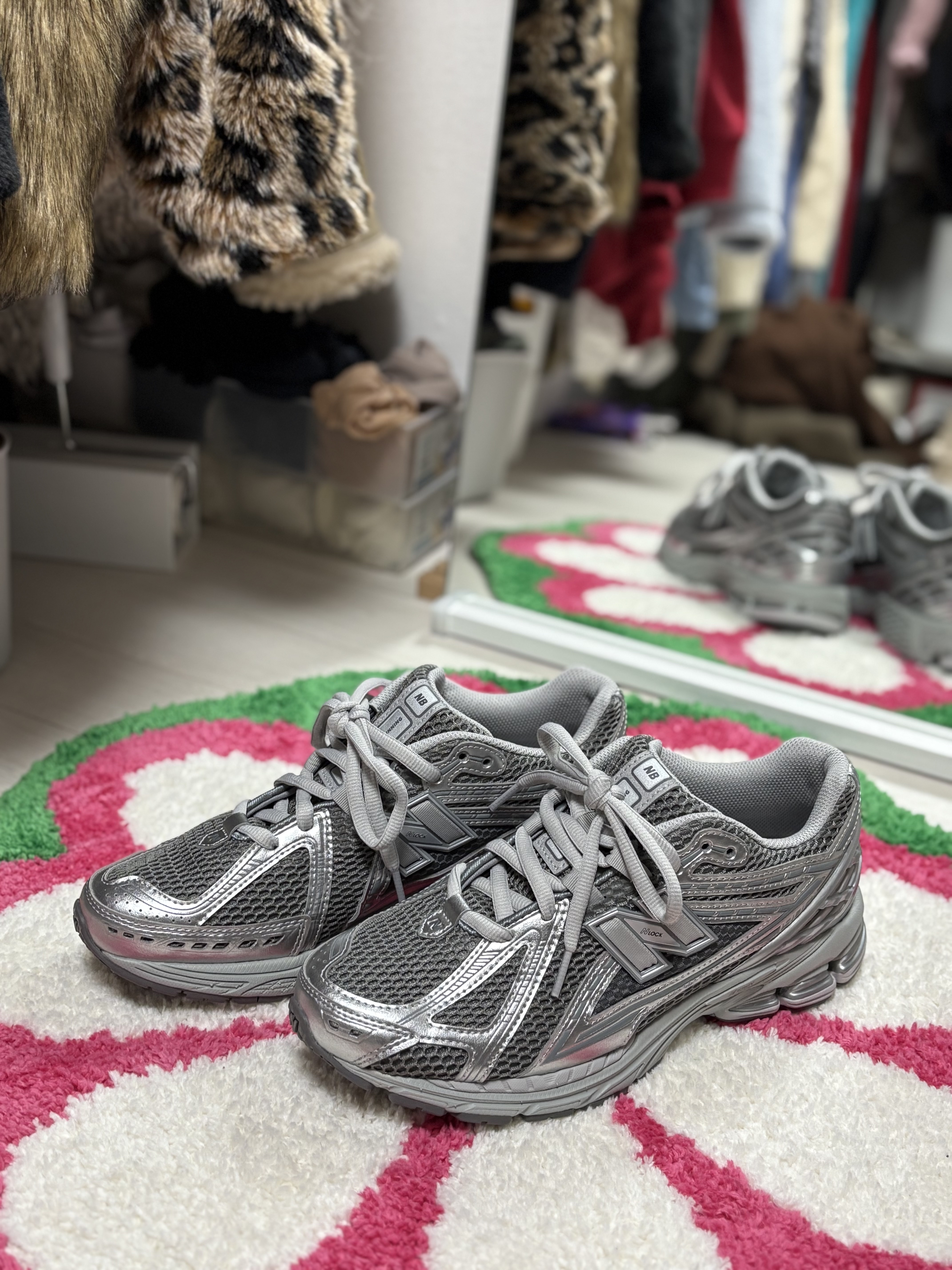 New Balance 1906R Harbor Grey Silver Metalic 착용 스타일