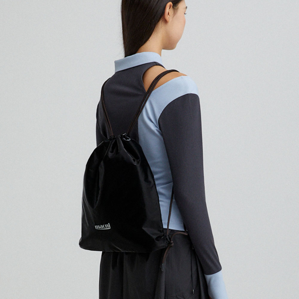 마크니 드로스트링 글로시 백팩 블랙(MACNI Drawstring Glossy Backpack Black) - 4