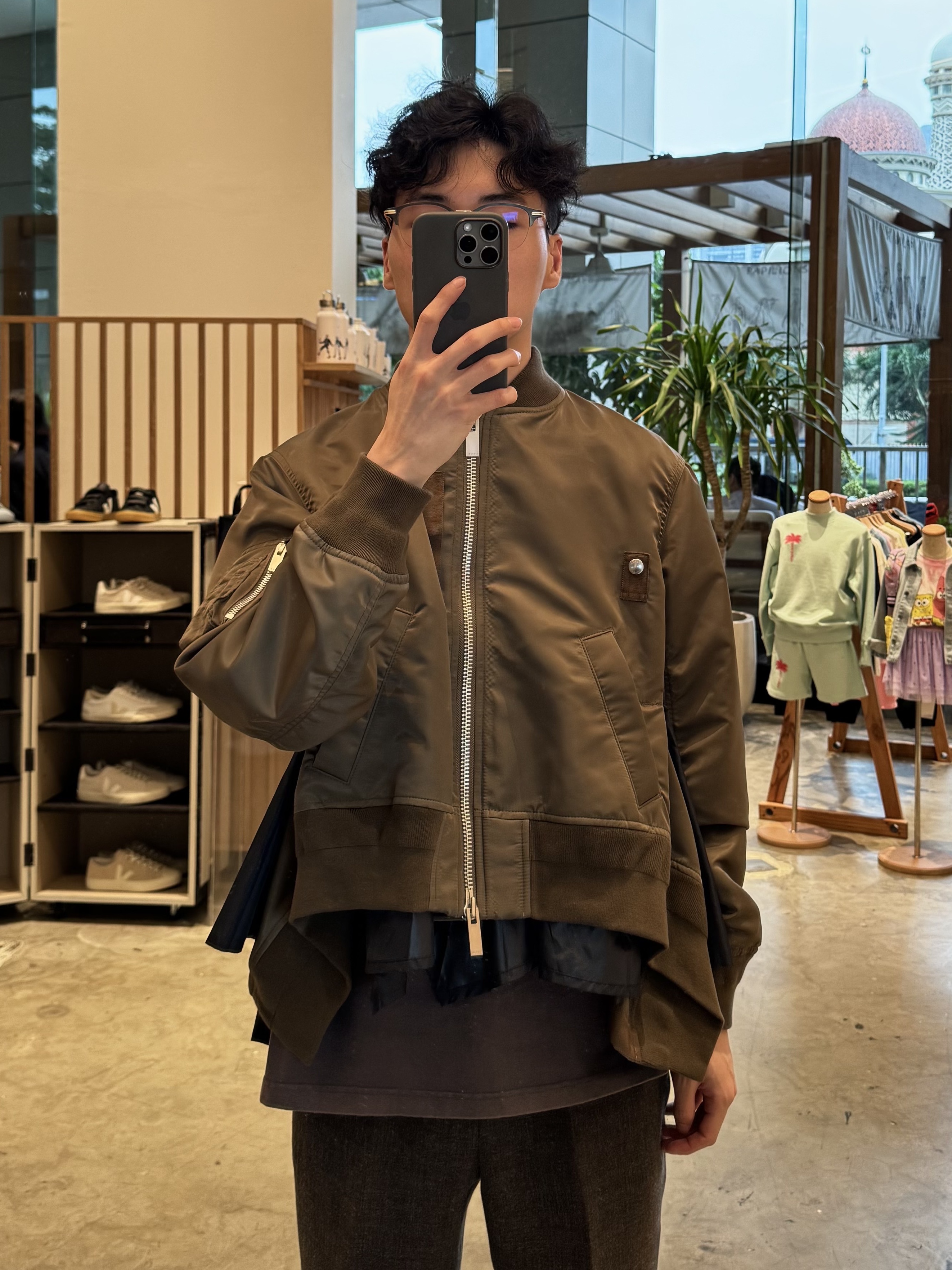 Sacai x Acronym Bomber Jacket Khaki 착용 스타일 - 1