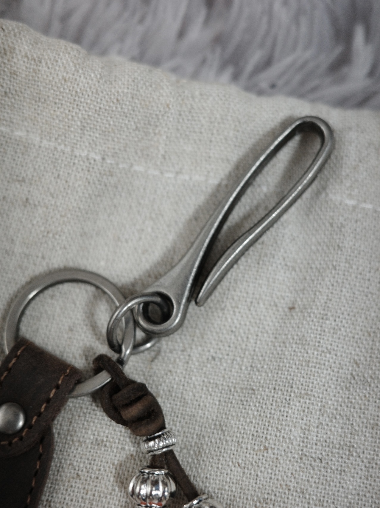 Ogarp Signature Concho Keychain Ver.2, [SS25] moif Magnetic Belt Black/Black 착용 스타일 - 5