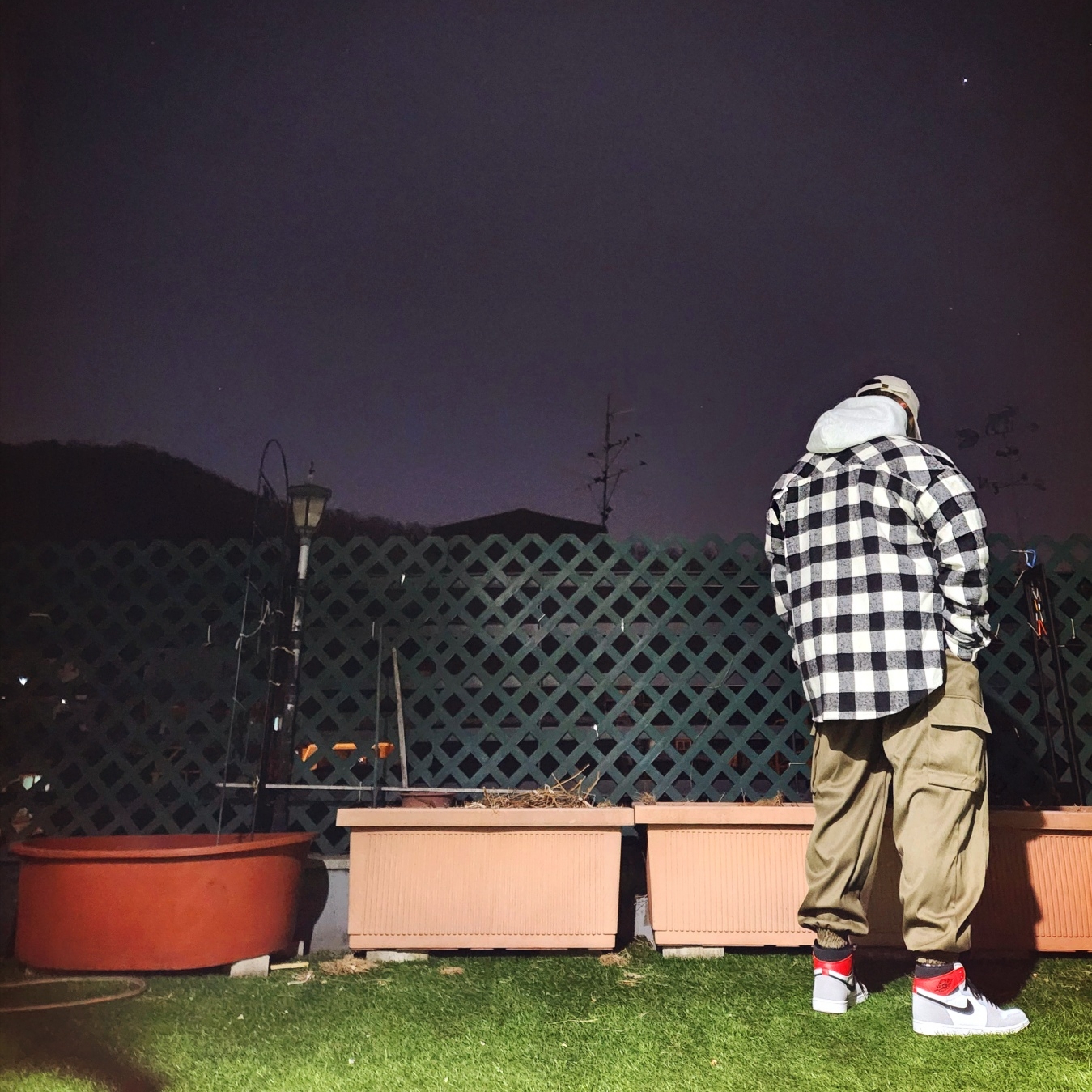 Stussy Basic Stussy Zip Hoodie Ash Heather, Jordan 1 Retro High OG Light Smoke Grey 착용 스타일 - 3