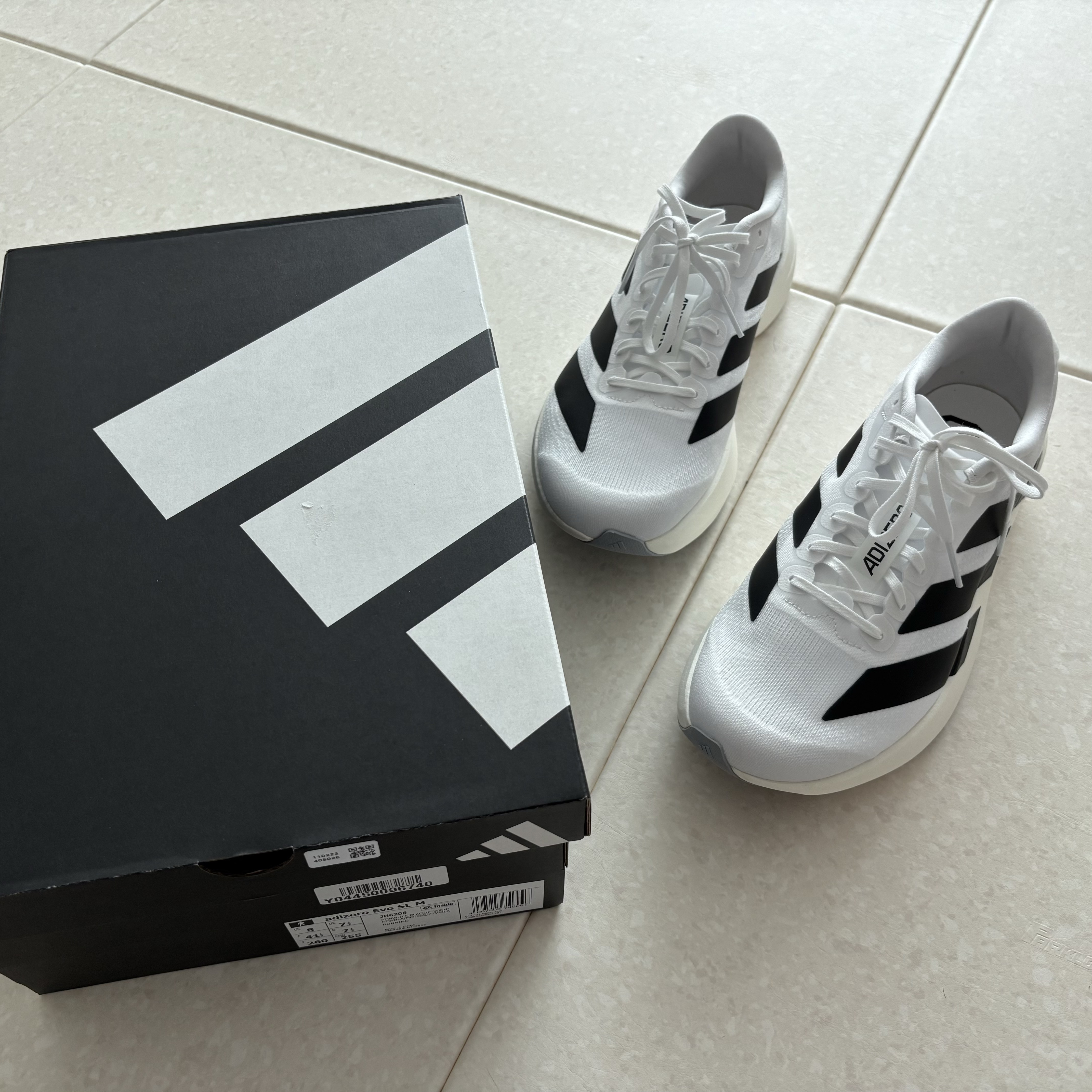 Adidas Adizero EVO SL Cloud White Core Black 착용 스타일 - 1