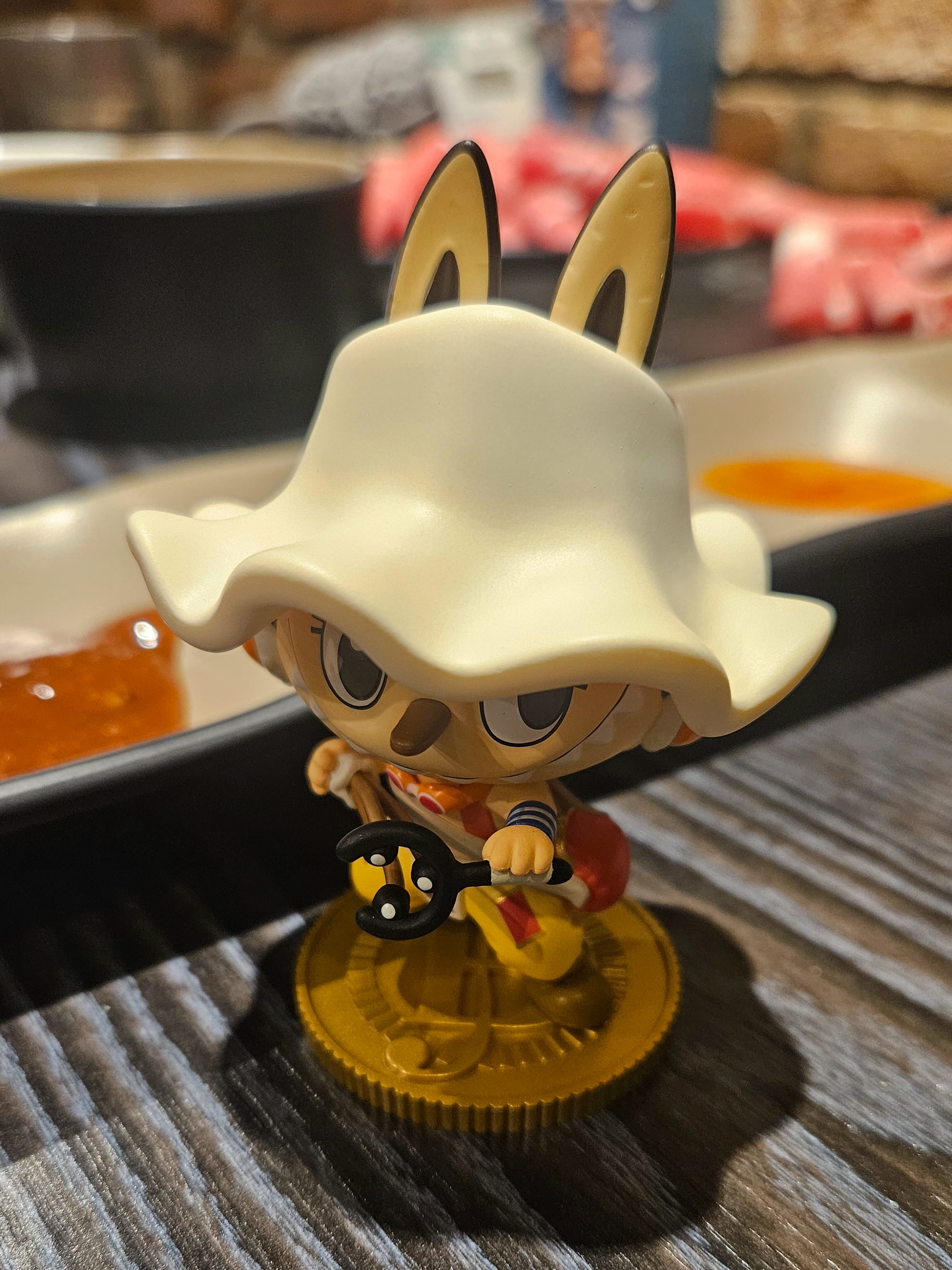 Pop Mart Labubu The Monsters x One Piece Series Figures Sealed Case (12 Blind Boxes), [SS25] moif Weekend Shorts Sand 착용 스타일 - 3