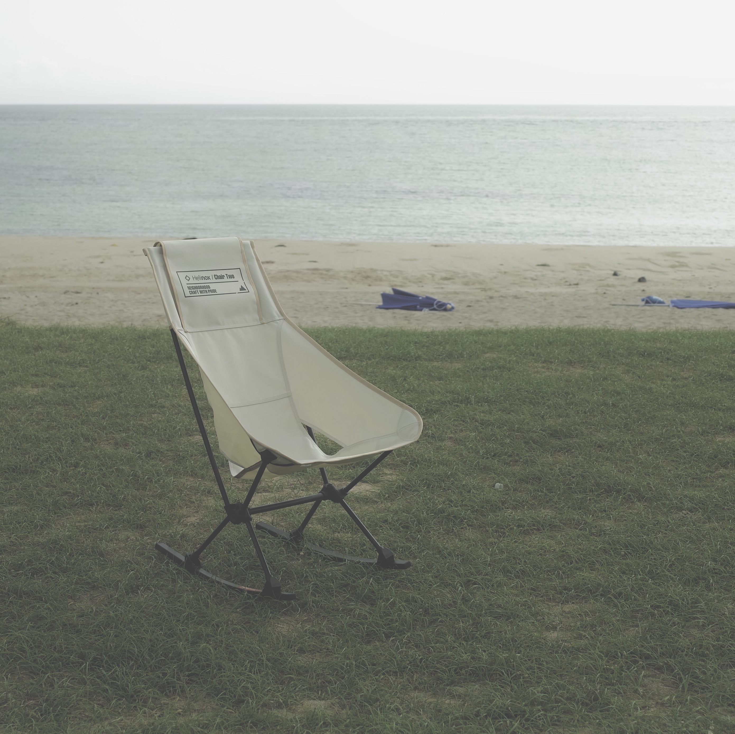 Helinox x Neighborhood E-Chair Two Natural - 22SS 착용 스타일