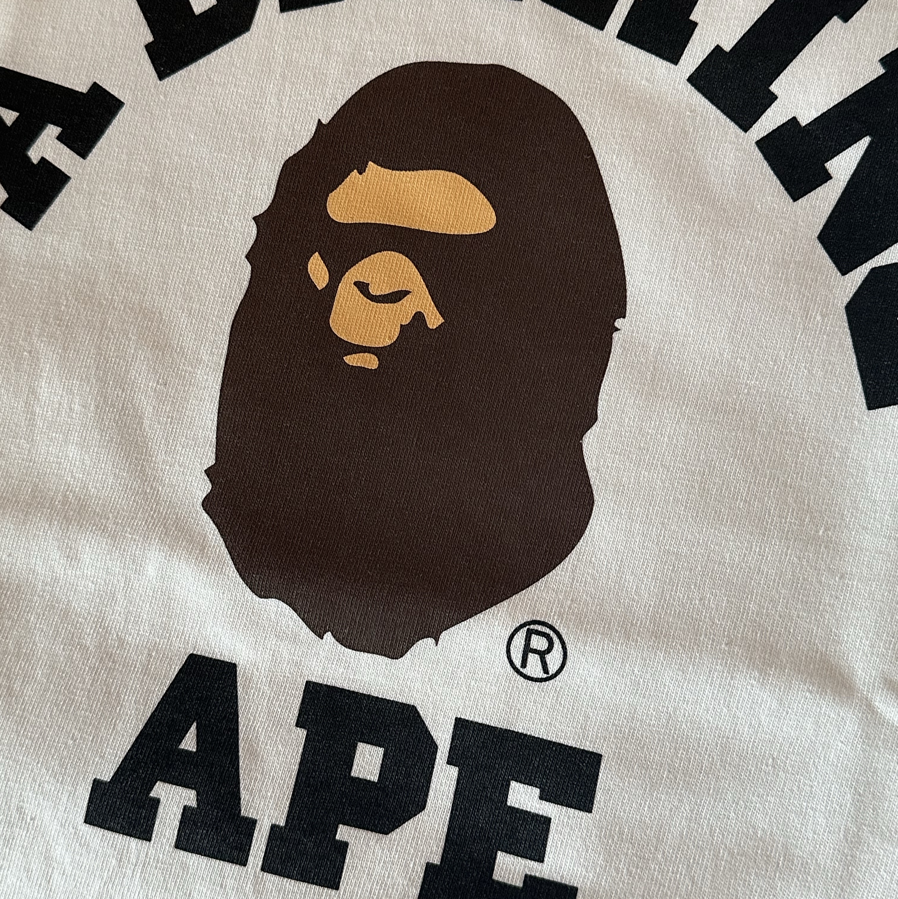BAPE College T-Shirt White 착용 스타일