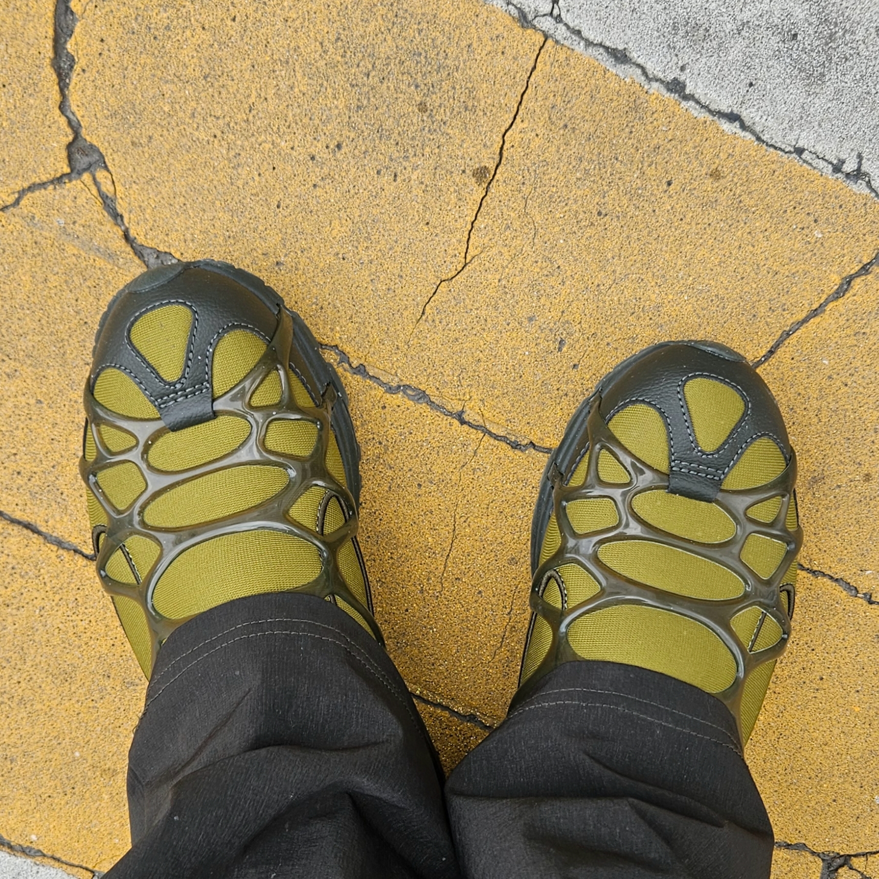 Nike Air Kukini Pilgrim Sequoia 착용 스타일