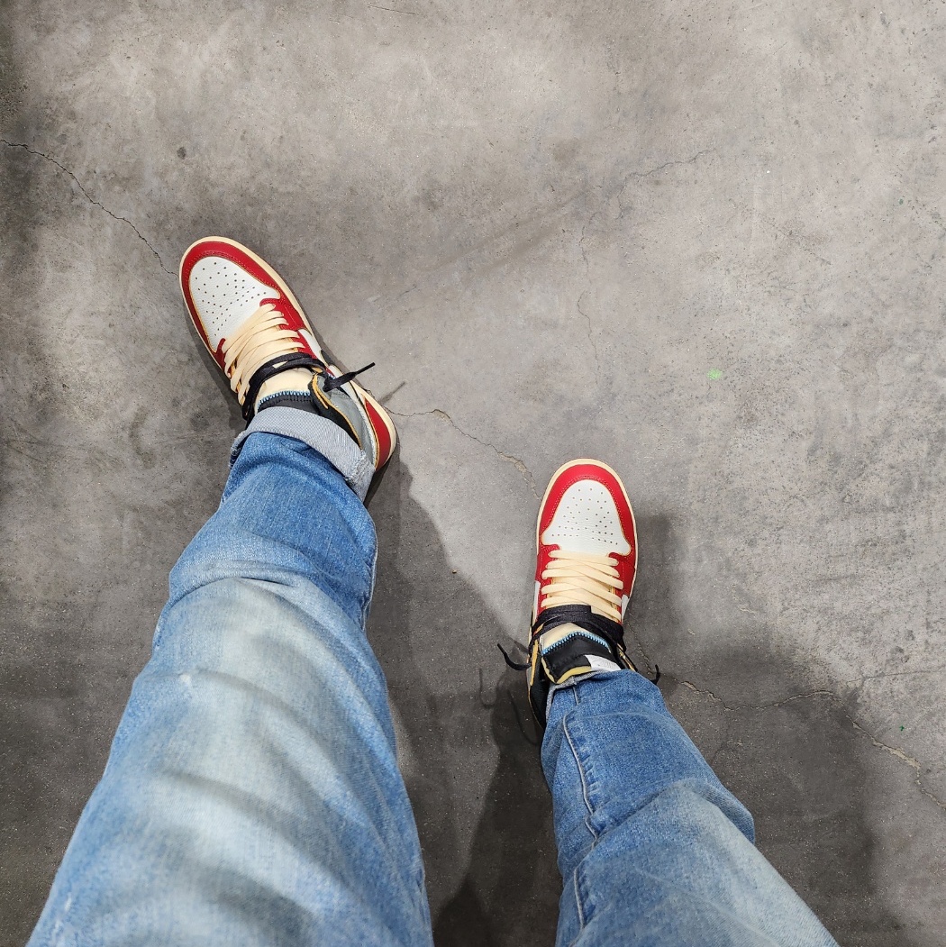 Jordan 1 x Union Retro High OG Chicago Shadow 착용 스타일 - 2