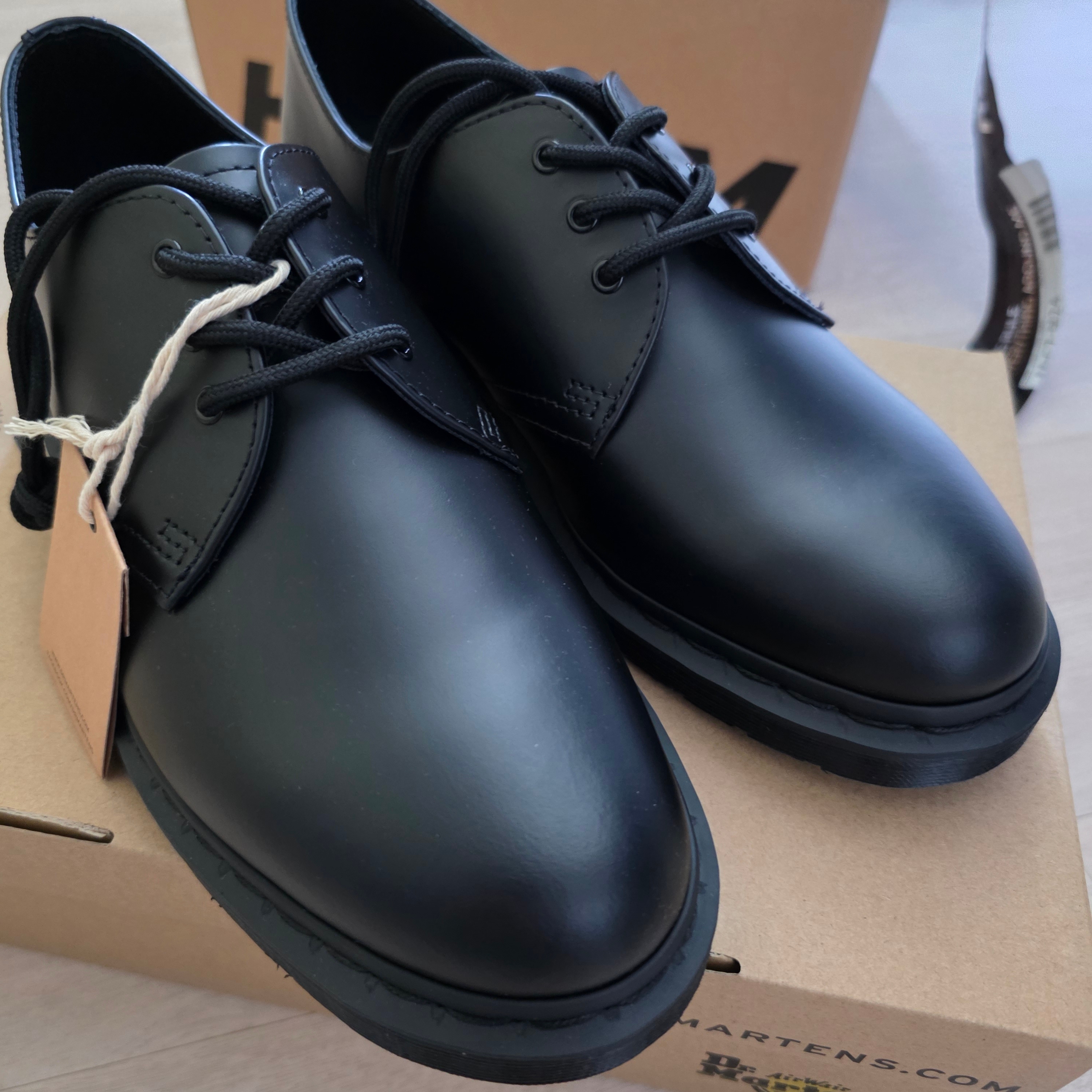 Dr. Martens 1461 Mono Black 착용 스타일 - 2